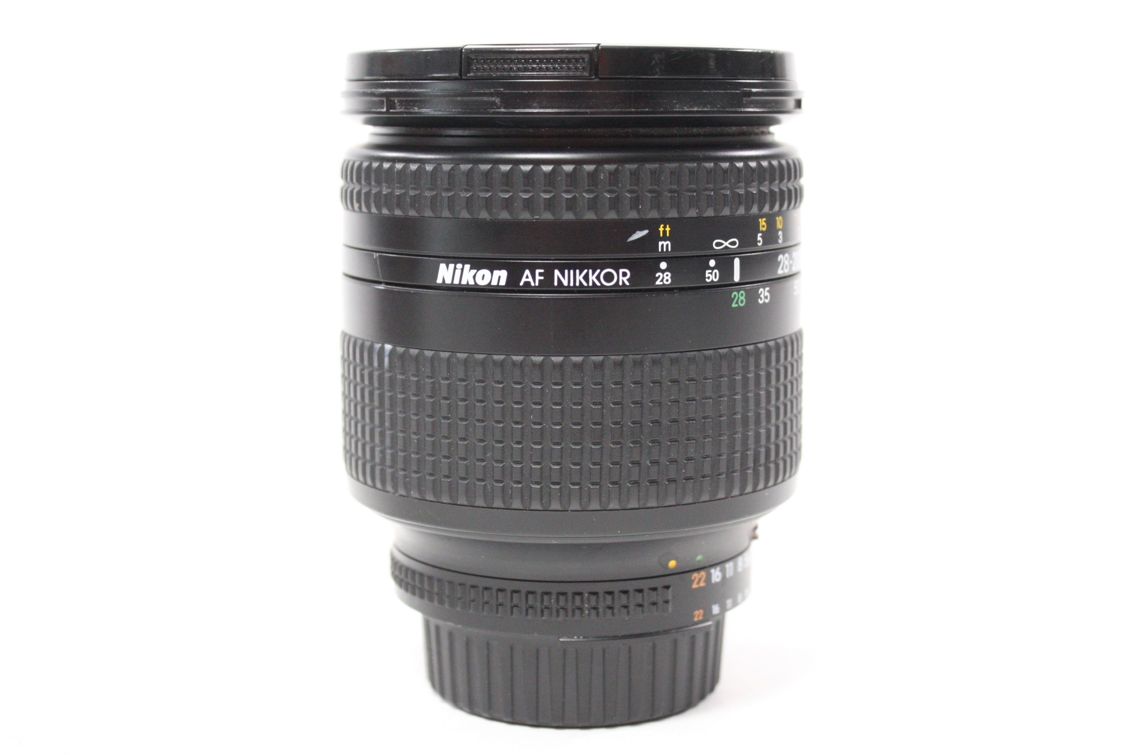 Nikon 28-200mm f/3.5-5.6 D Zoom-Nikkor Lens for Nikon F Mount (Please Read)