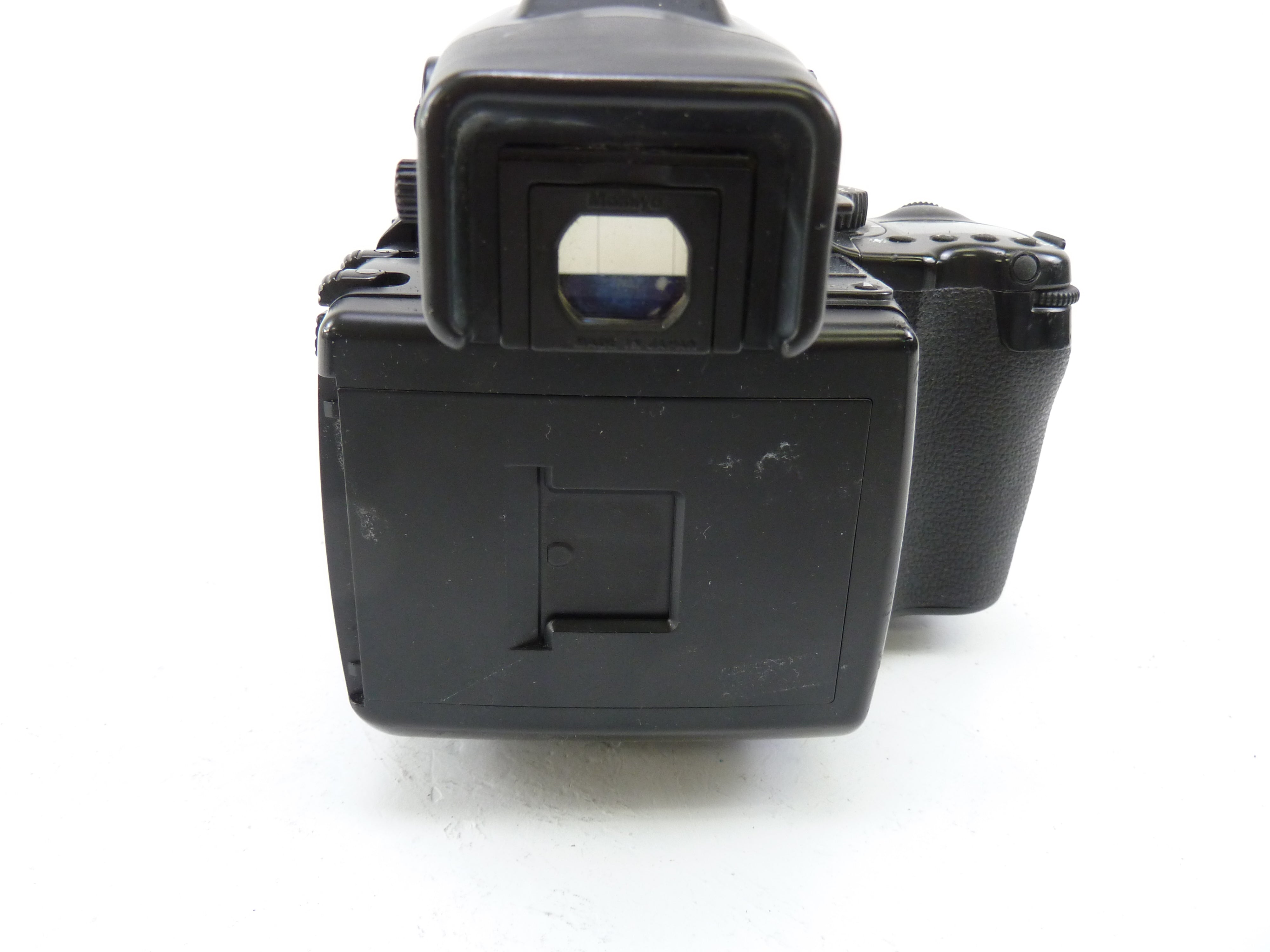 Mamiya 645 AFD Outfit with 80MM F2.8 Lens and 120/220 Film Back