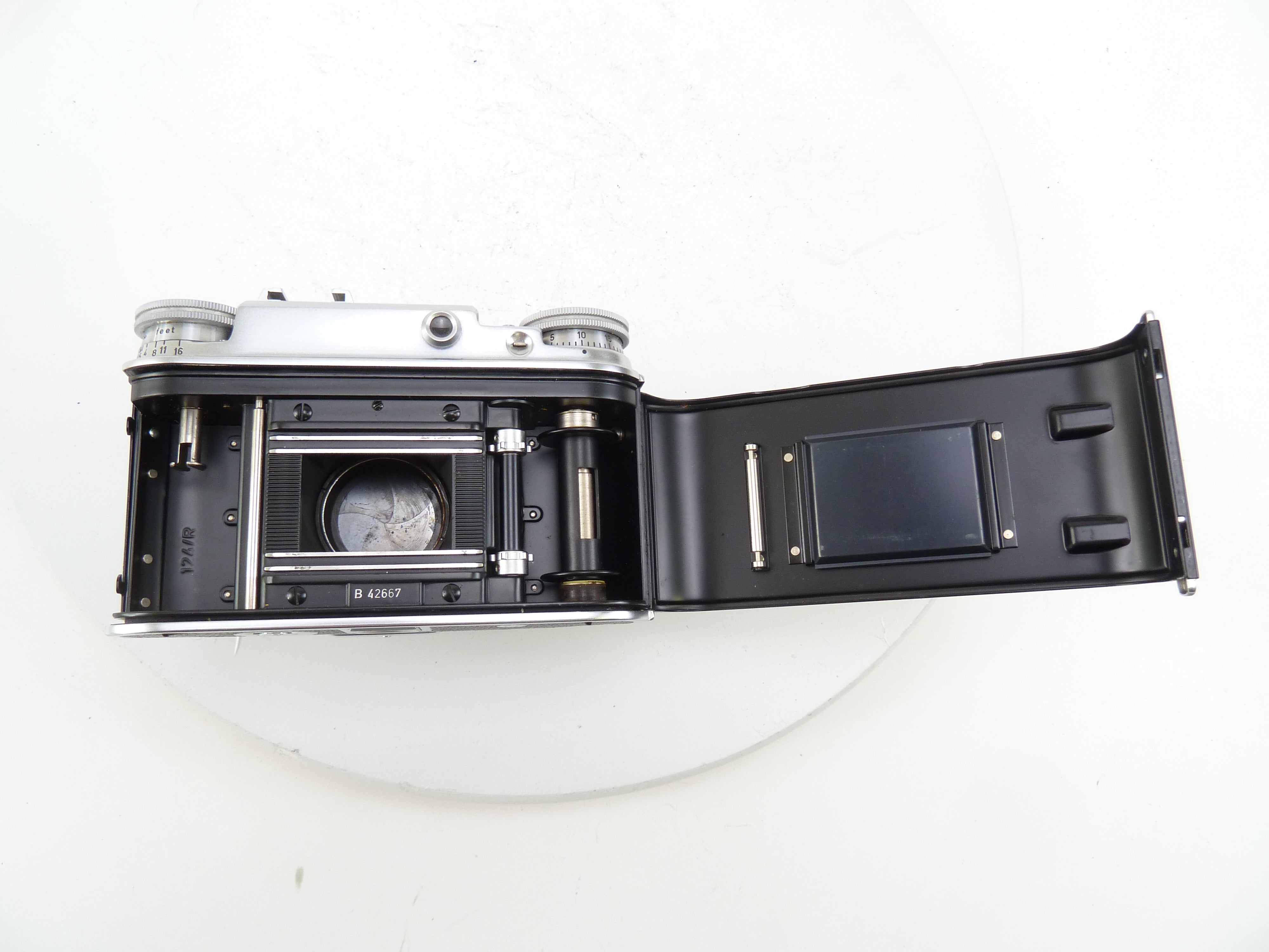 Voightlnder Prominent 1 with 50MM f2 Ultron Lens