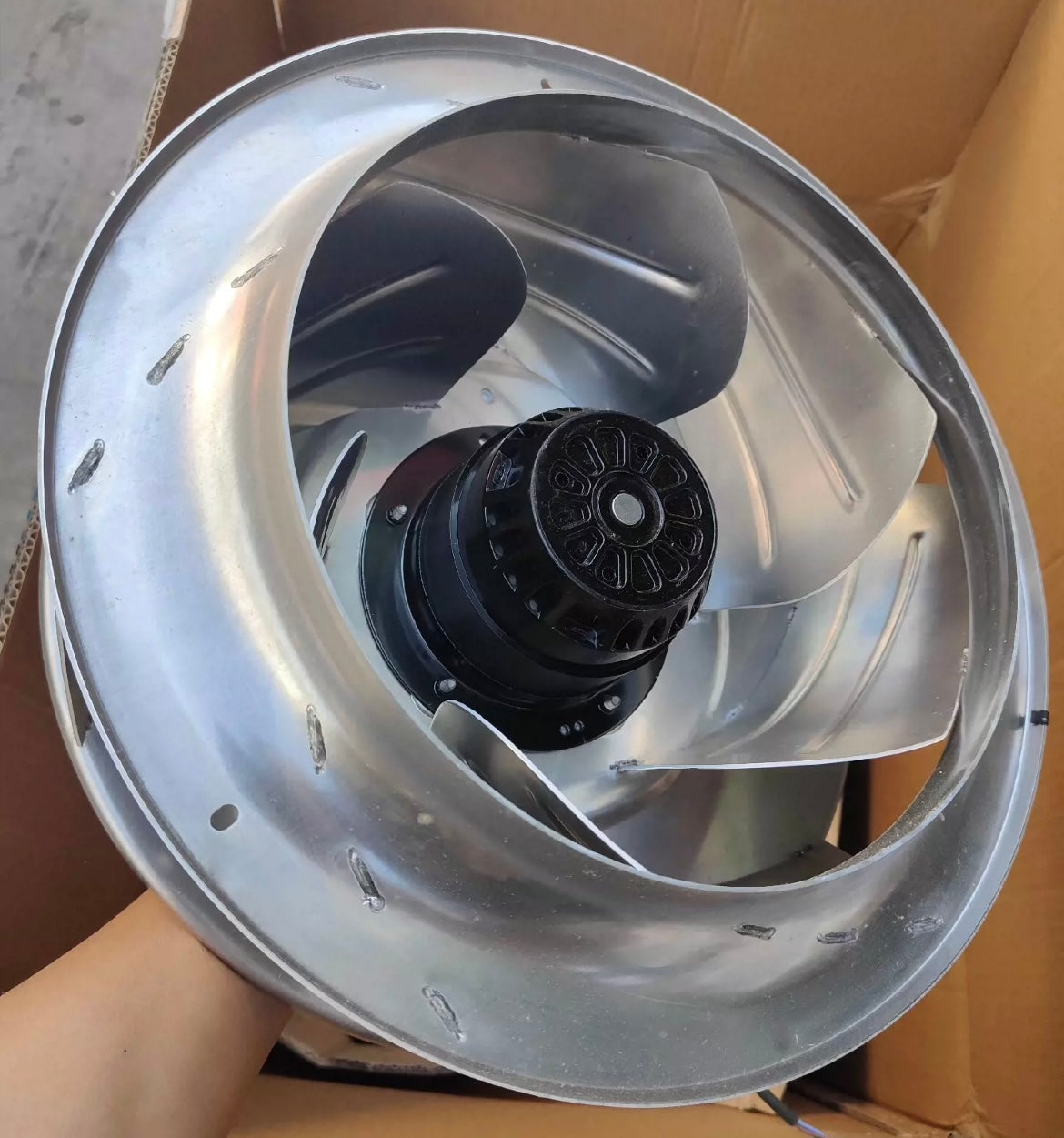 R4E355-AK05-05 ebm papst centrifugal fan