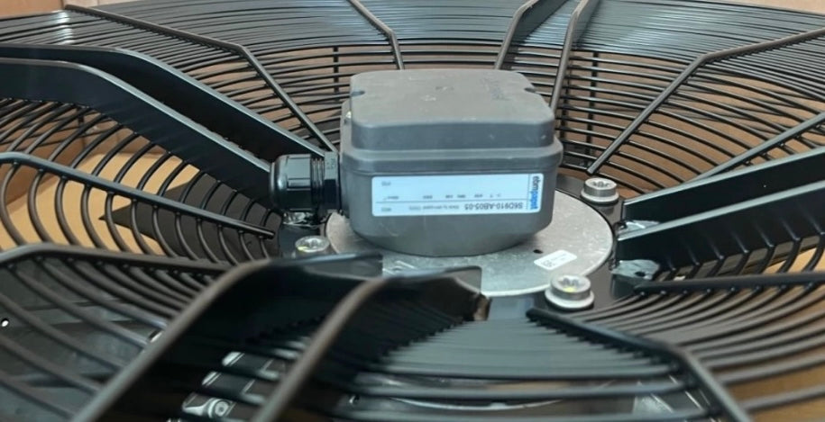 S6D910-AB05-05 ebmpapst Axial Fan 415V 4.9A 50/60Hz 2050W
