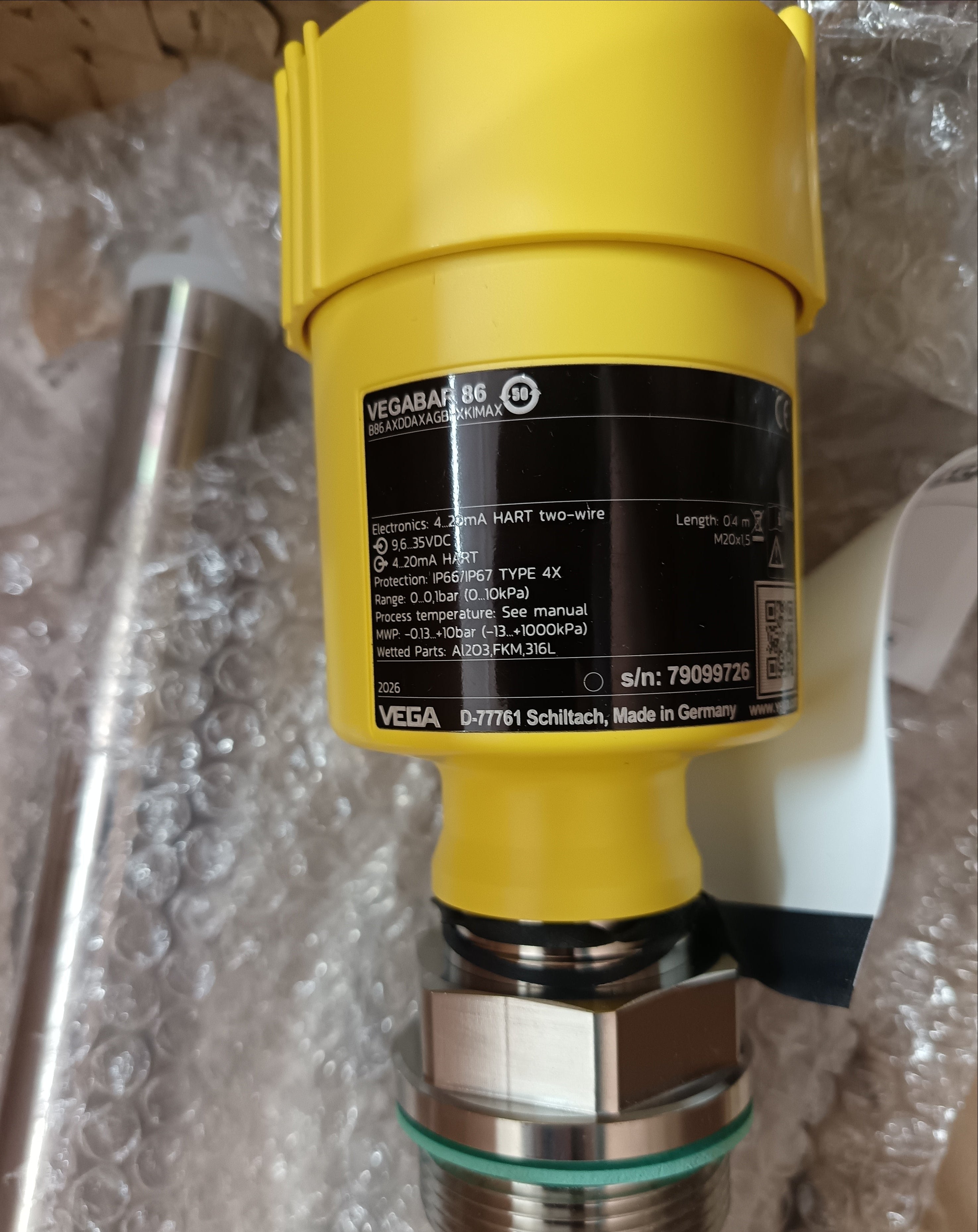 VEGA VEGABAR 86 Submersible pressure transmitter with ceramic measuring cell