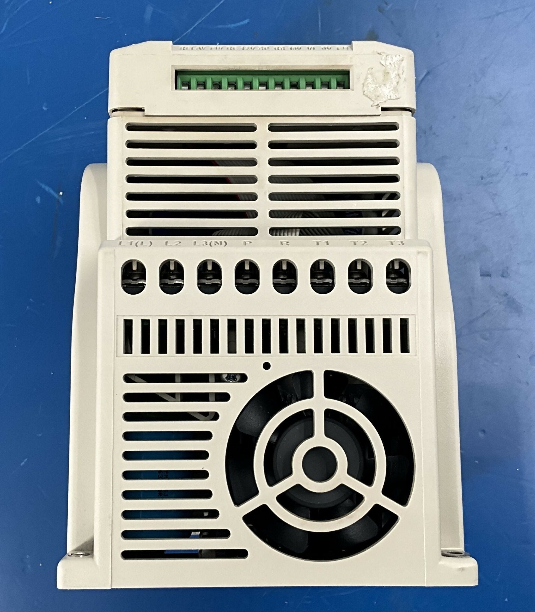ADJUSTABLE FREQUENCY DRIVE (4719864/SYN10 S 220 07) GE/BONFIGLIOLI