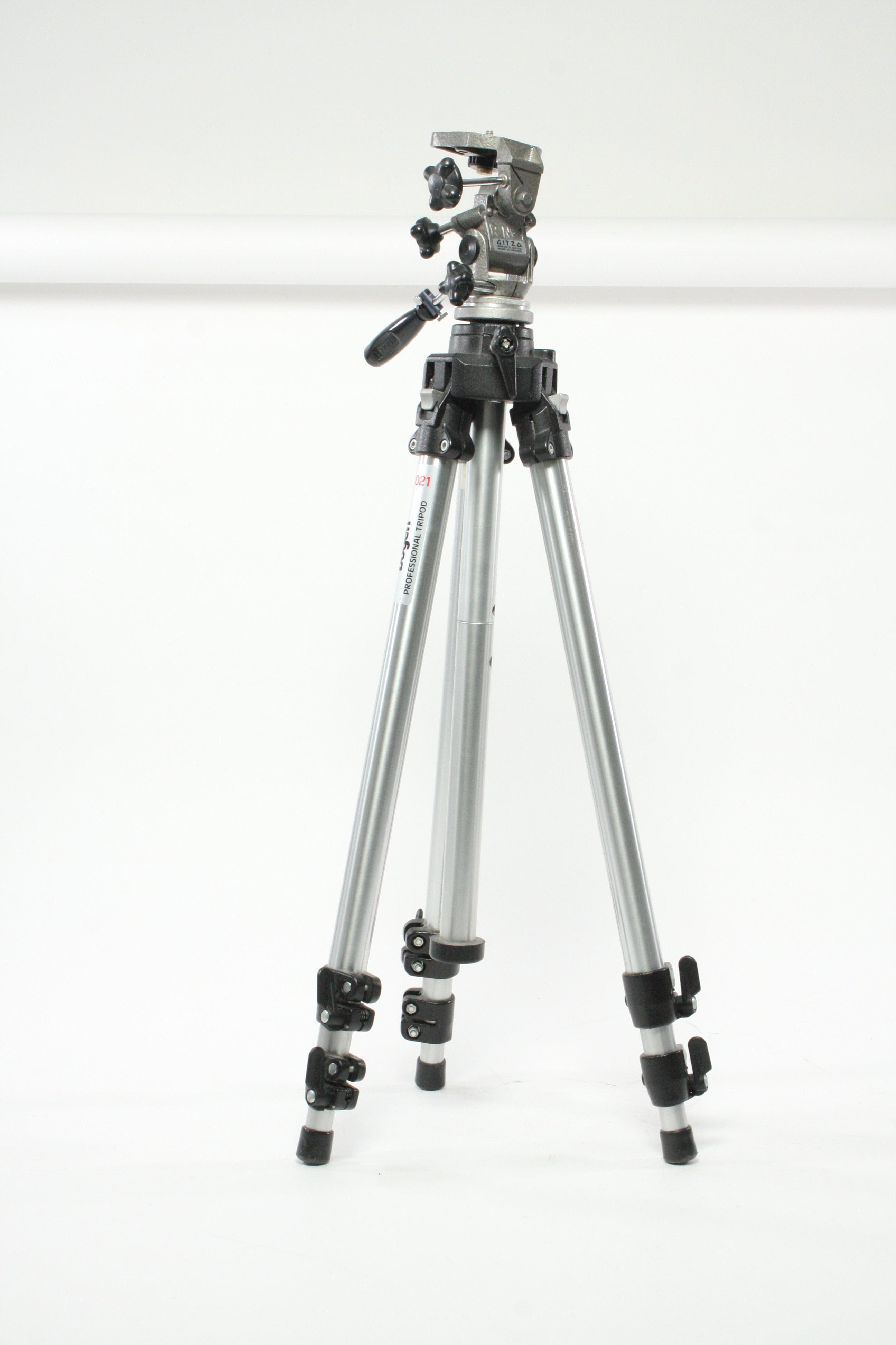 Bogen 3021 with Gitzo Head