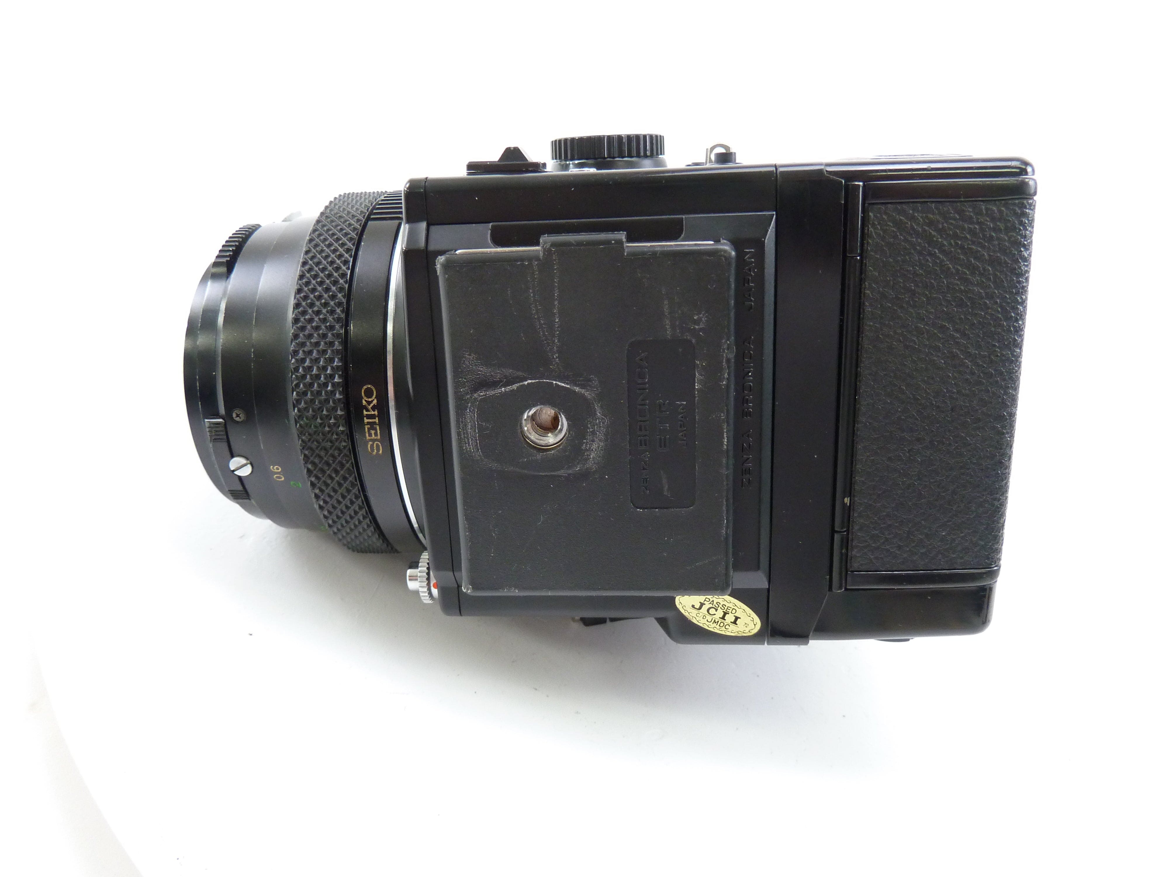 Bronica ETRS Complete Kit with 120 Film Back and 75MM F2.8 Lens (no dark slide)