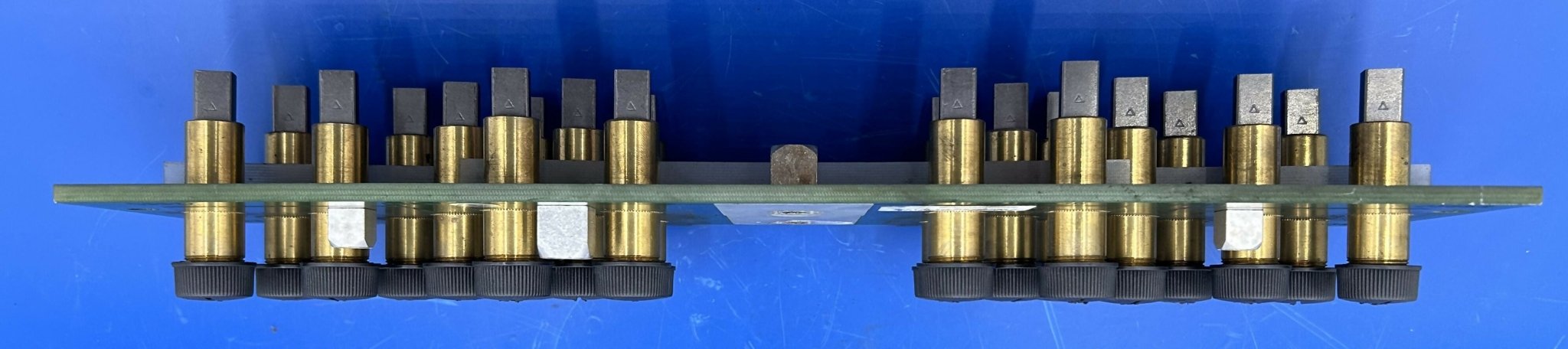 BRUSH BLOCK (07395135/7395135/522300780 SIEMENS