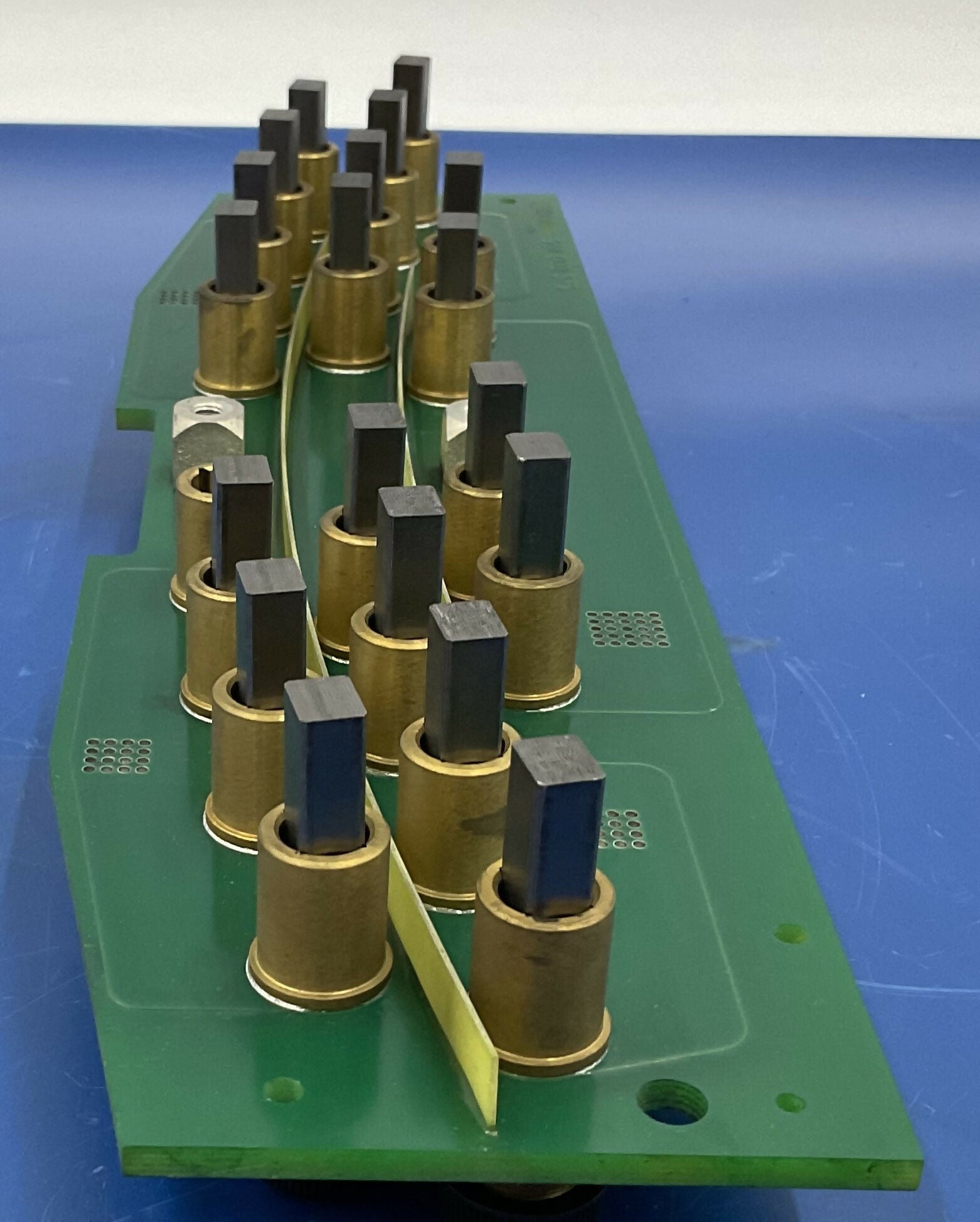 BRUSH BLOCK UDC (07395135/7395135/522300780) SIEMENS