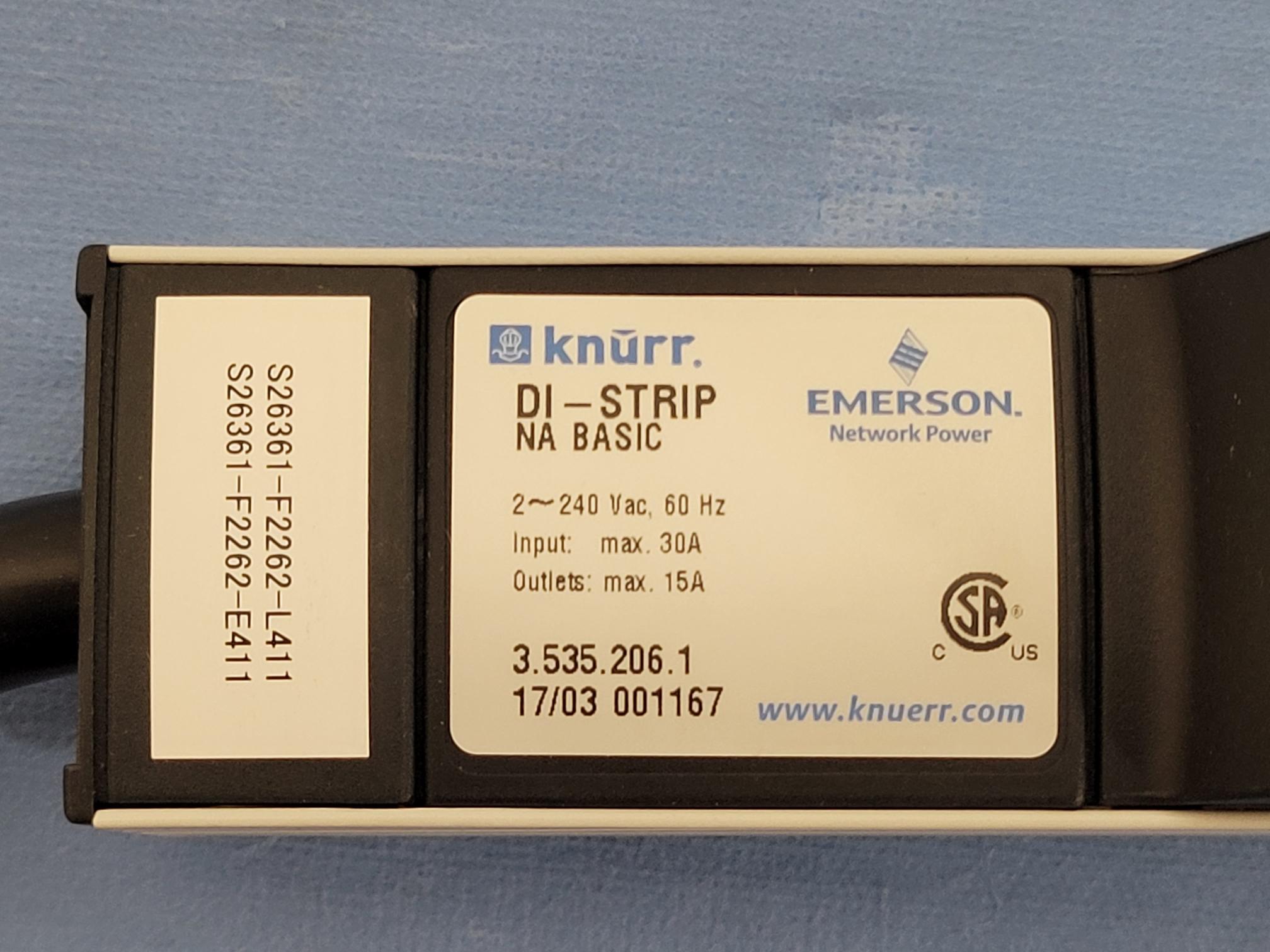 Fujitsu 24 Outlet DI-Strip Basic Power Distribution Unit S26361-F2262-L411