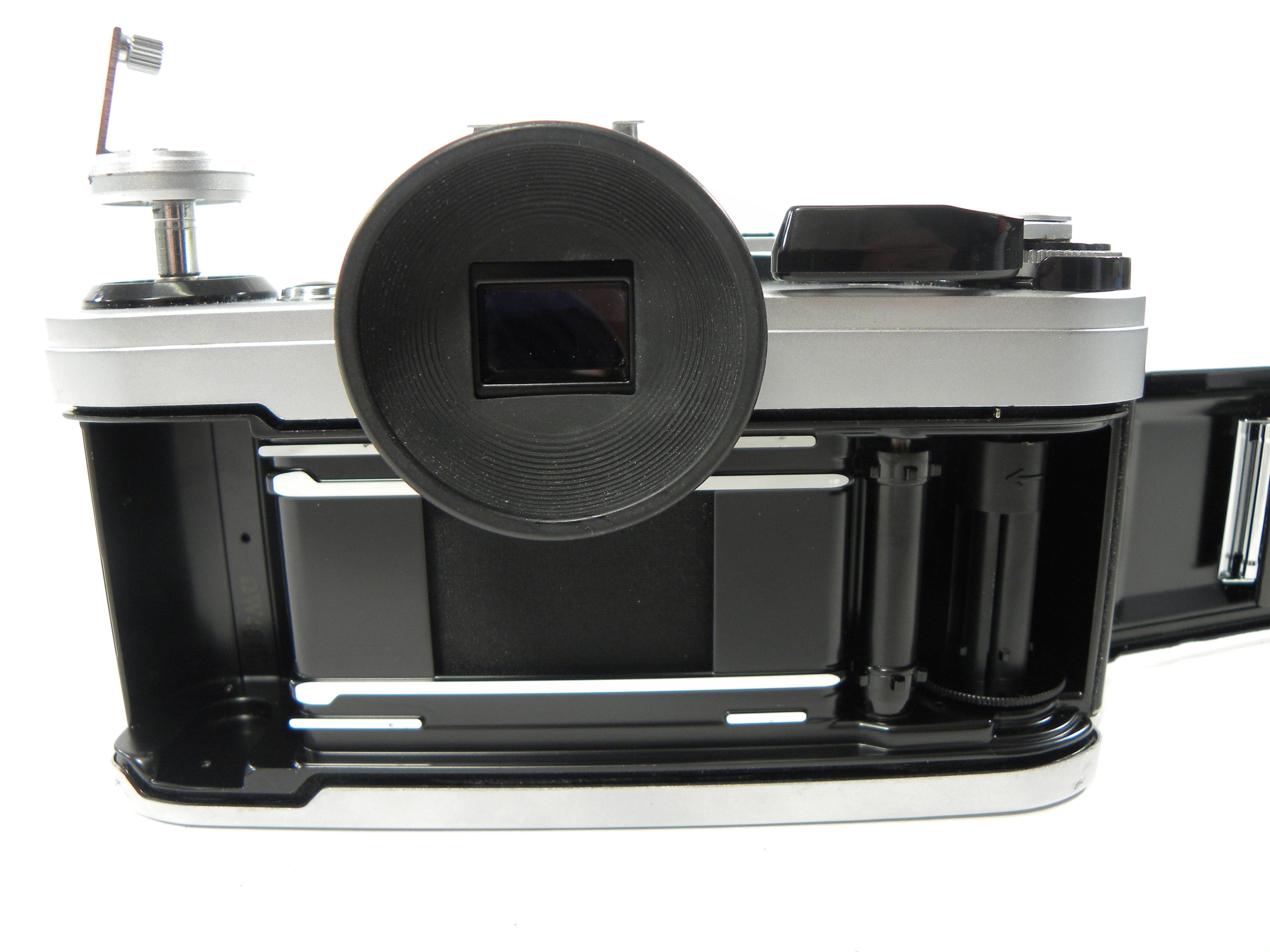 Canon AE-1 35mm SLR Camera w/FD 50mm f1.8