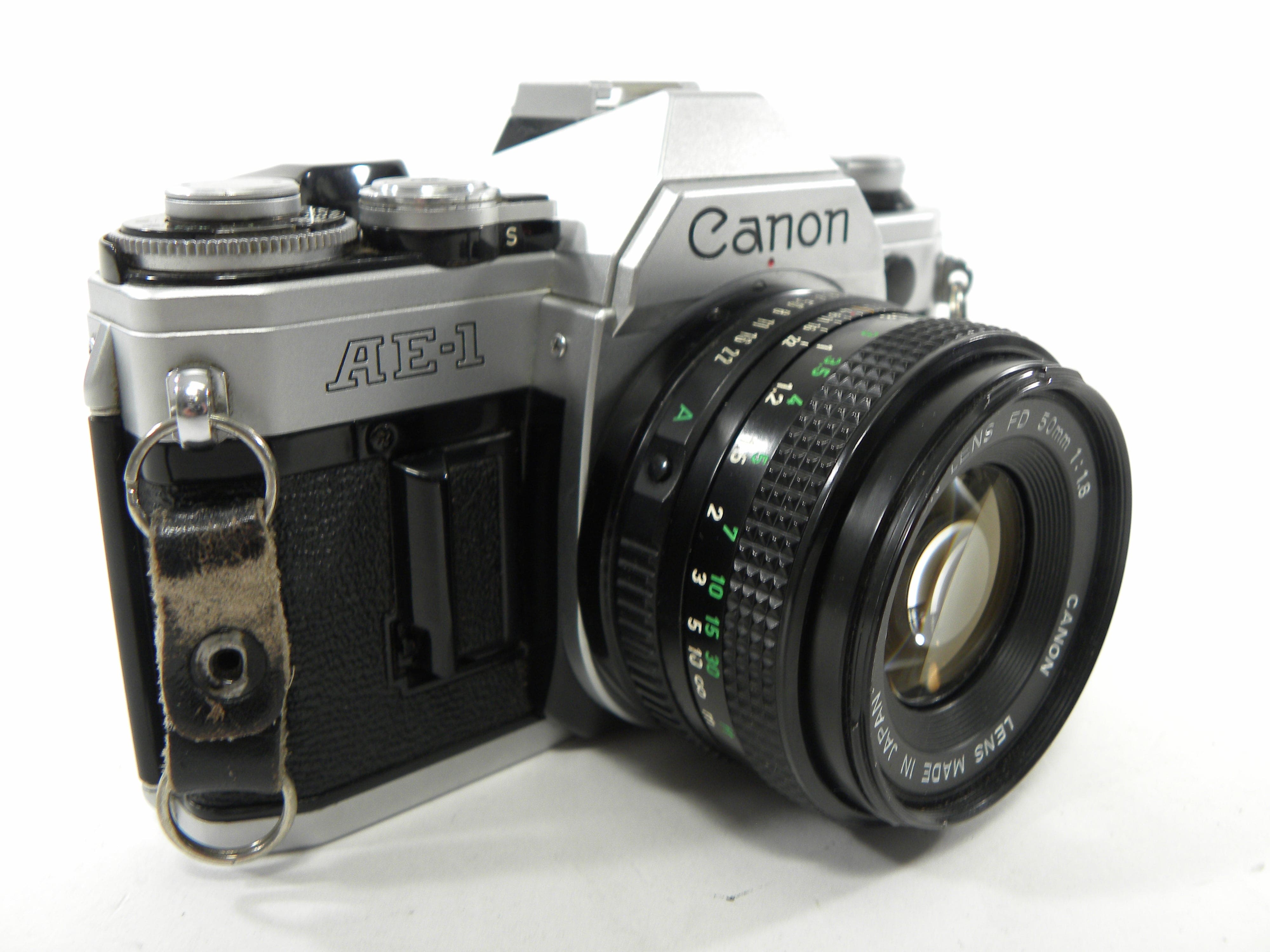 Canon AE-1 35mm SLR w/FD 50mm f1.8