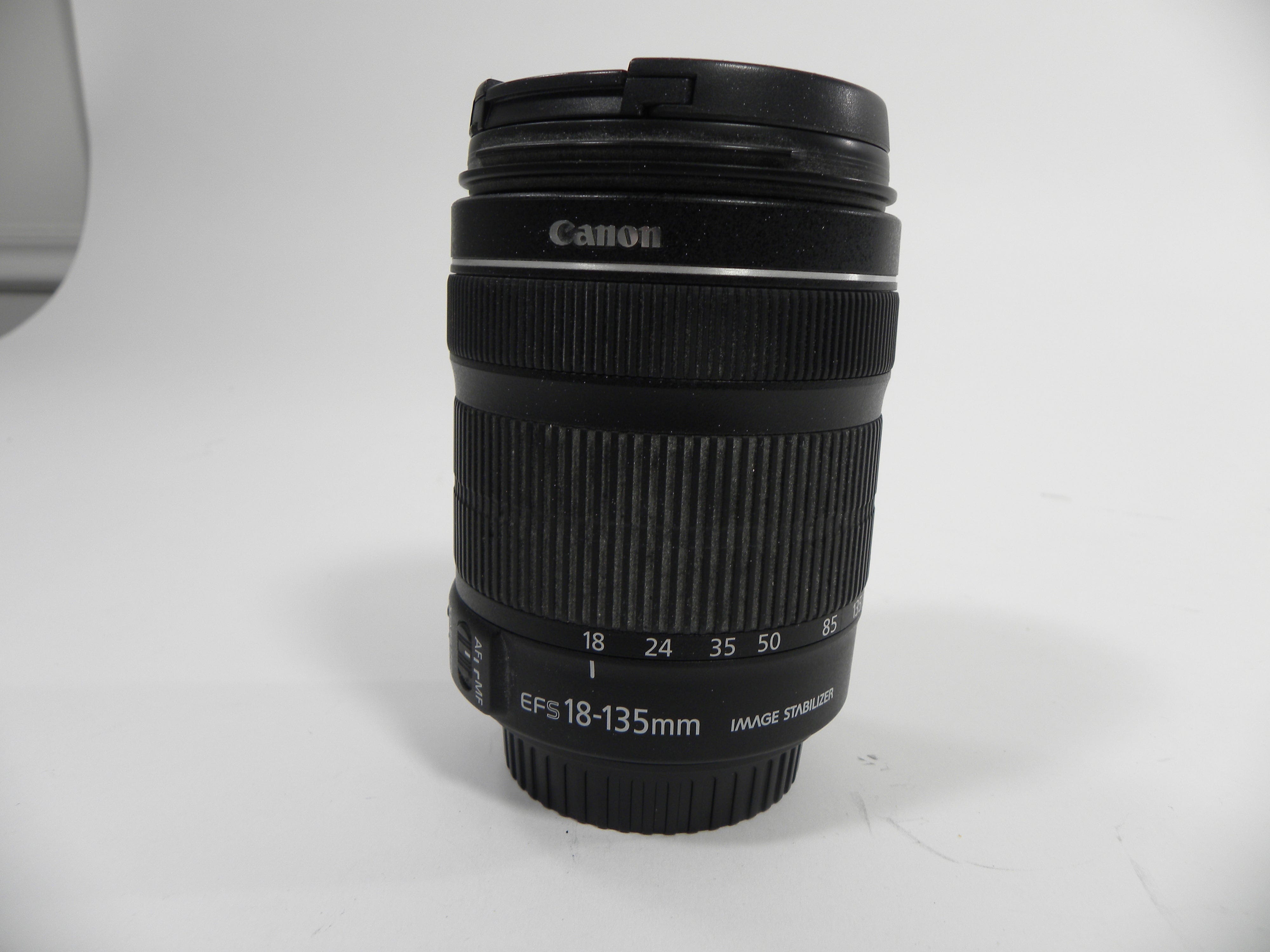 Canon EF-S 18-135mm f3.5-5.6 IS STM