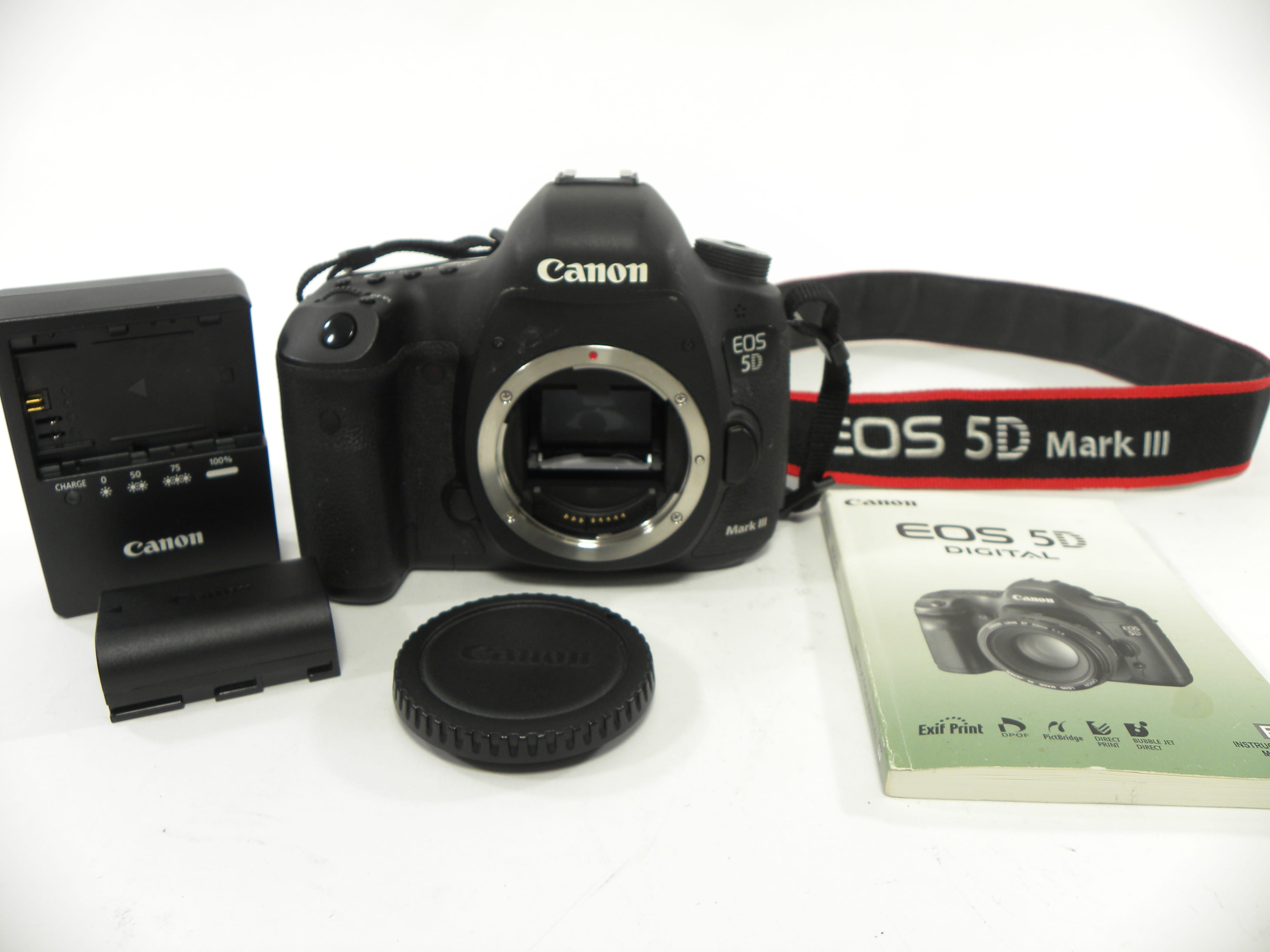Canon EOS 5D Mark III 22.3mp Digital SLR Body Only Shutter Ct. 17,333