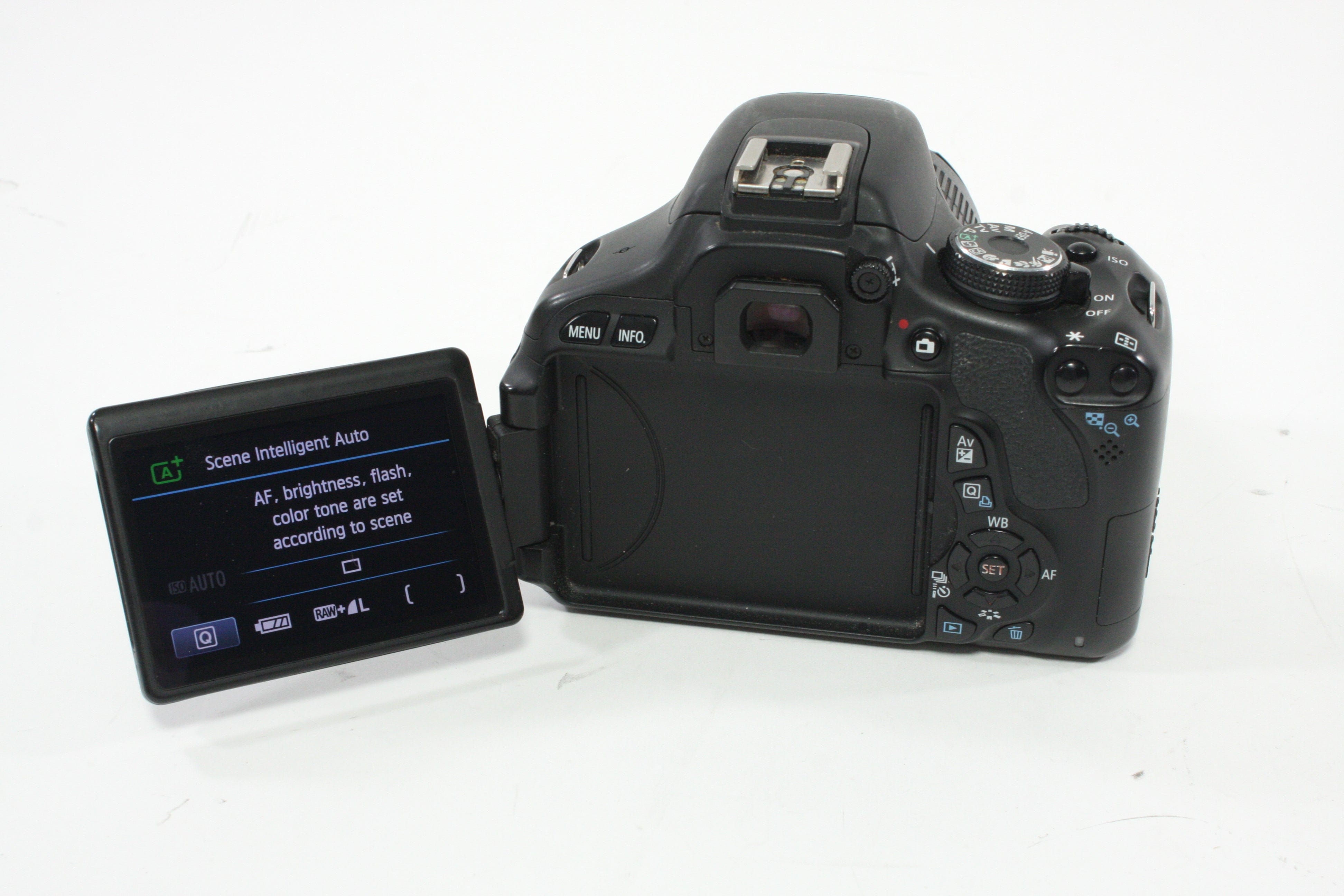 Canon EOS Rebel T3i DSLR Camera with 18-55mm f/3.5-5.6 IS II EF Lens with a Shutter Count of 35,026