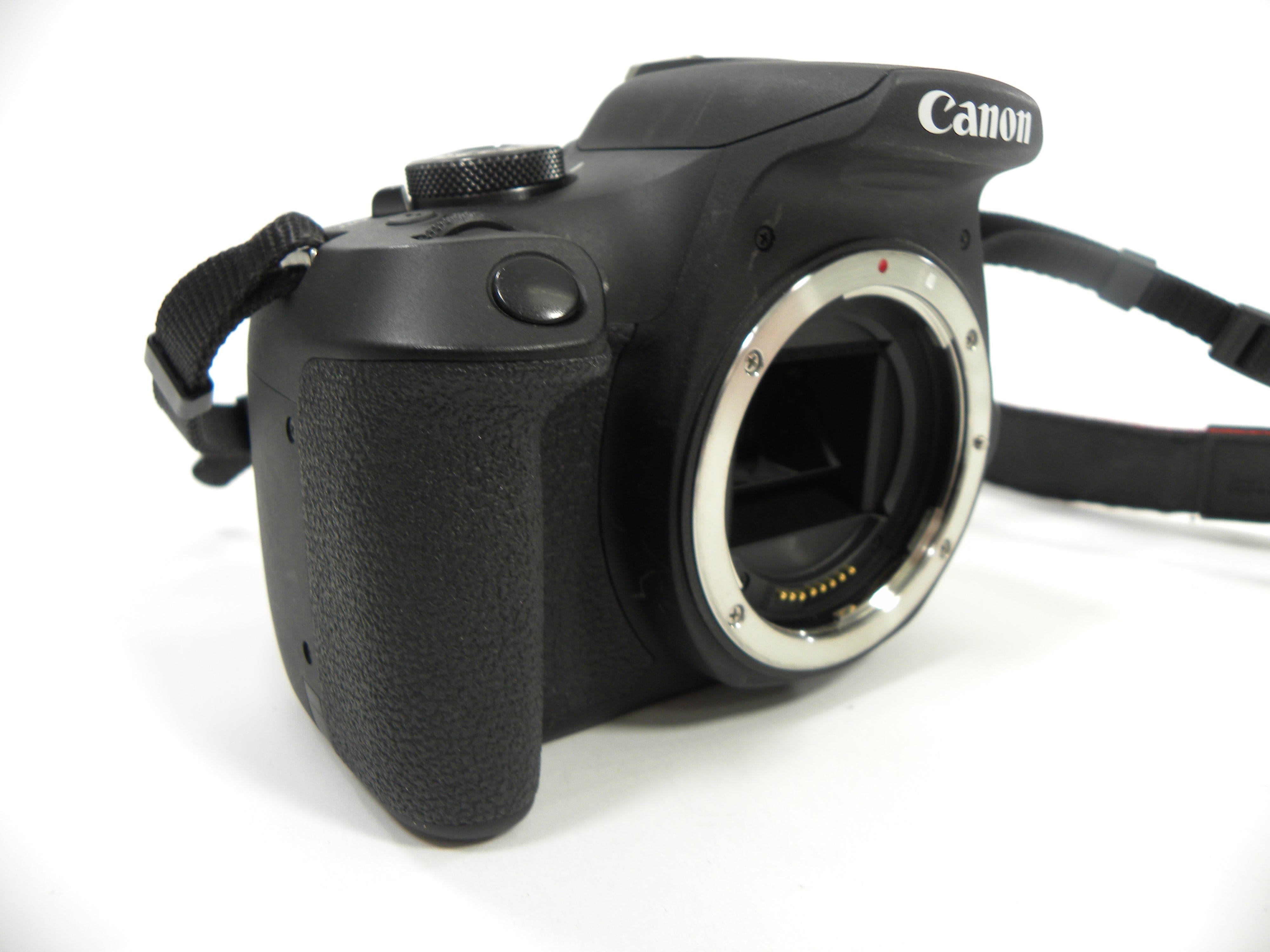 Canon EOS Rebel T7 24.1mp Digital SLR w/EF-S 18-55 IS II Shutter Ct. 4,409