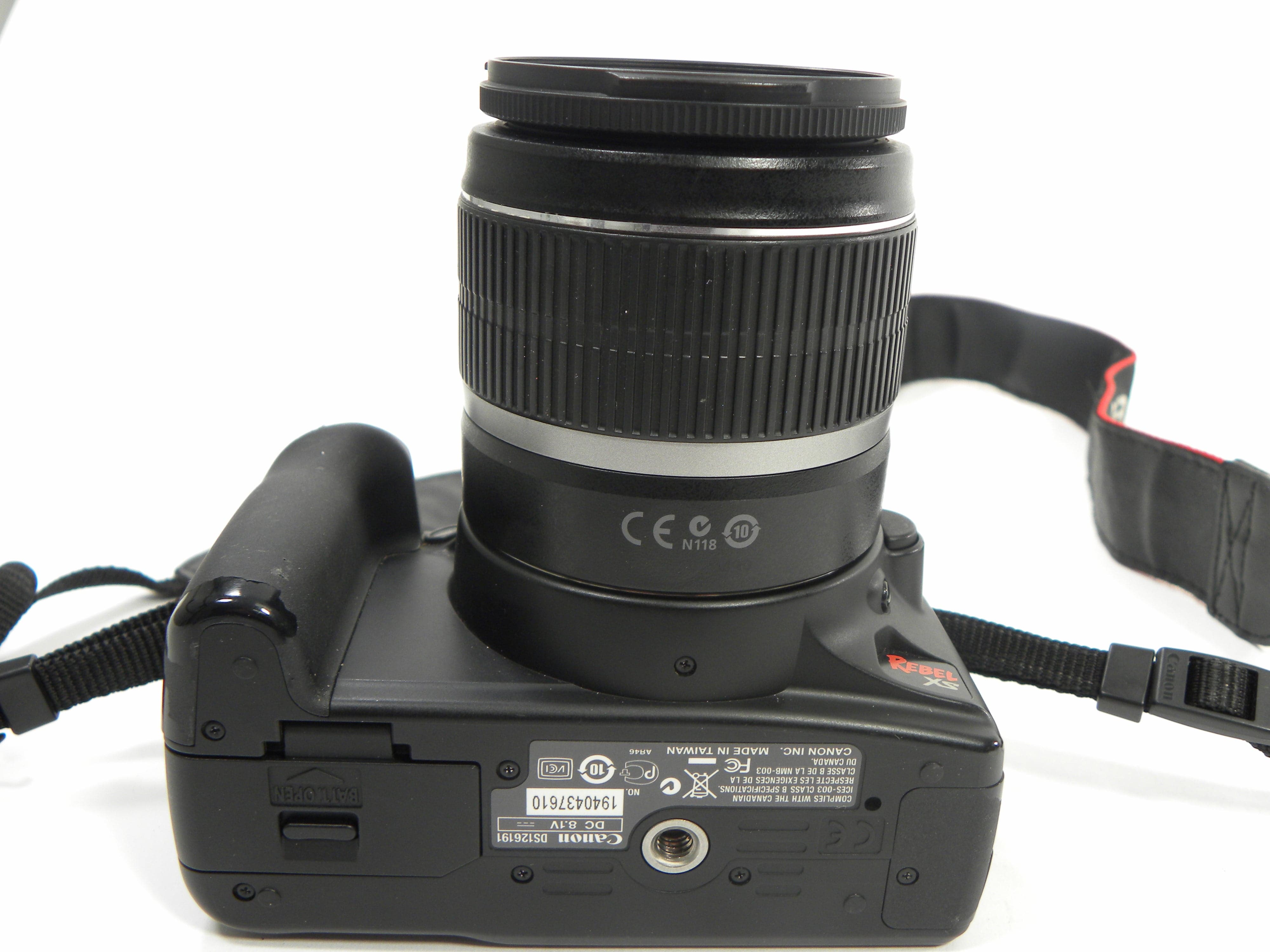 Canon EOS Rebel XS 10.1mp w/EF-S 18-55 IS Shutter Ct. 3,990