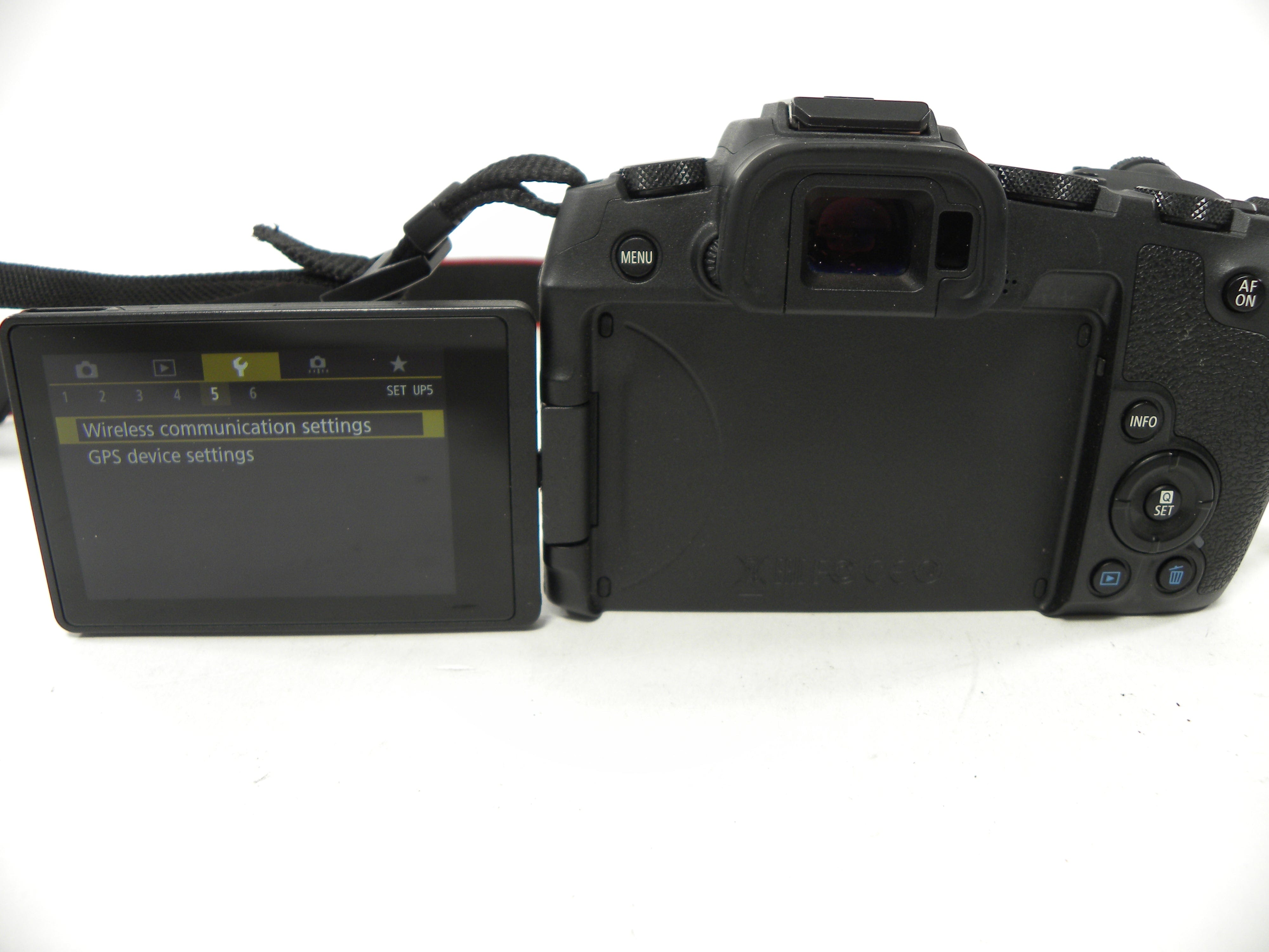 Canon EOS RP 26.2mp Mirrorless Digital Camera Body Only S/C less than 2000