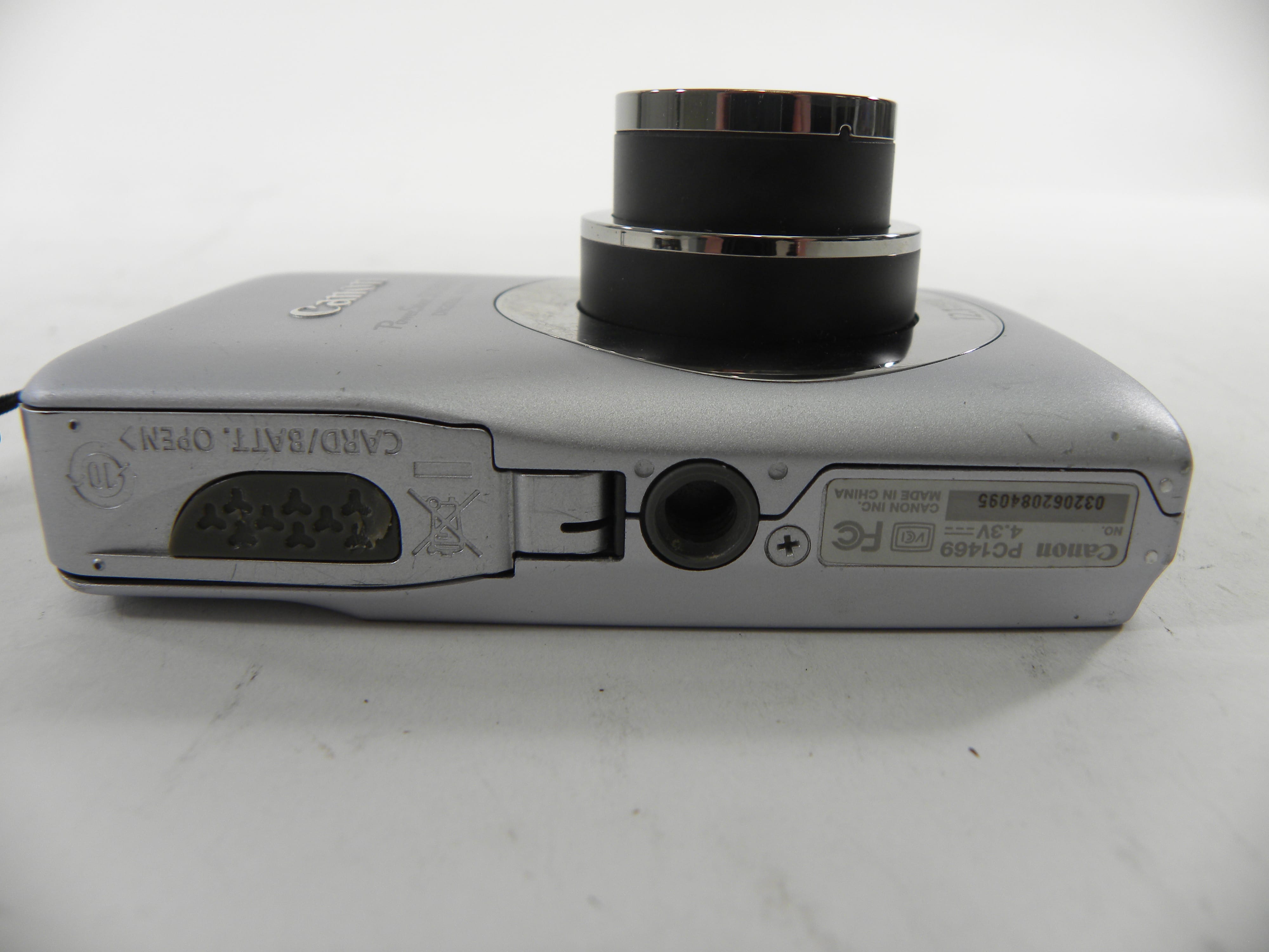 Canon Power Shot SD 1300 IS 12.1mp Digital Camea AS IS