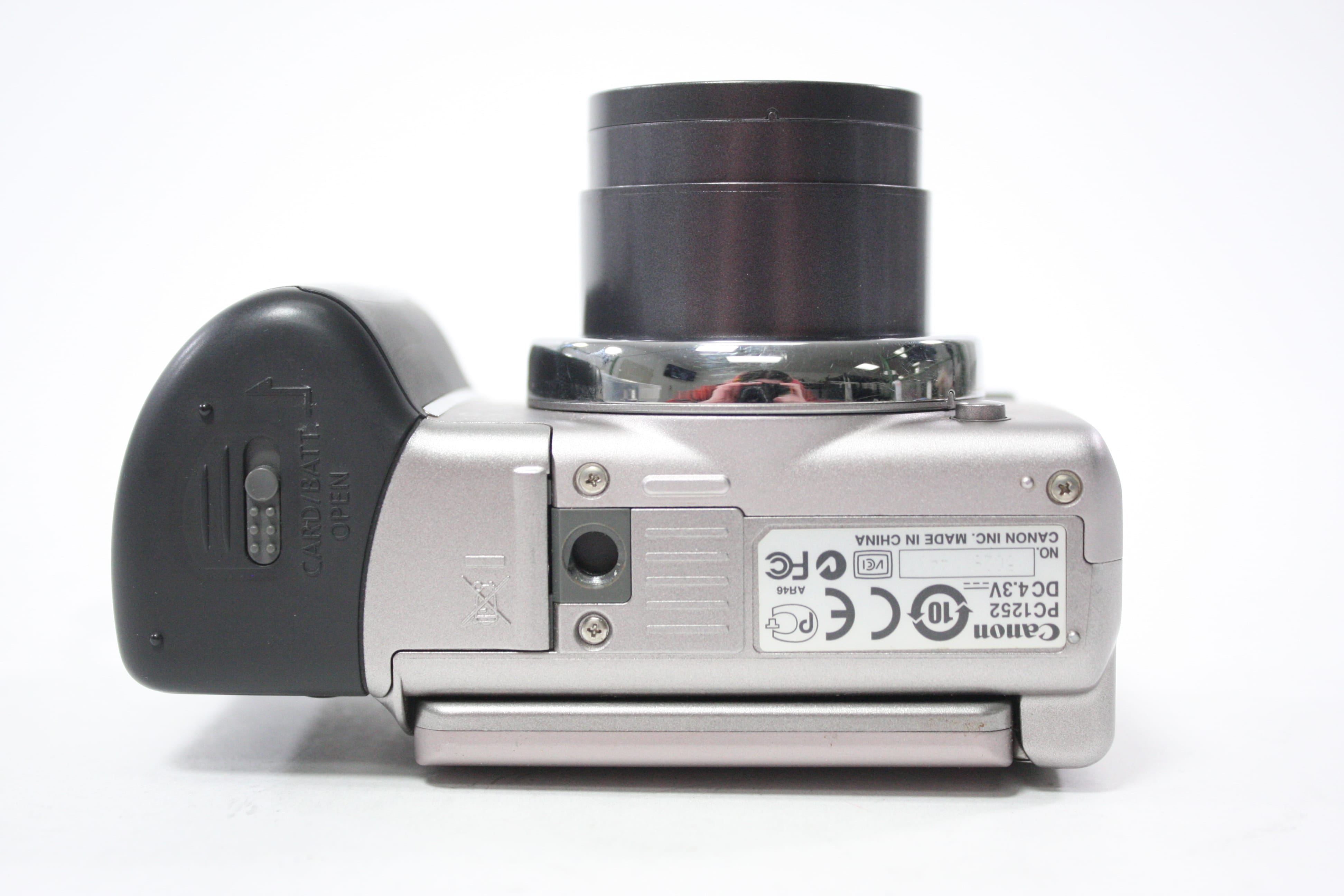 Canon Powershot A650 IS Digital Point and Shoot Camera 6x Zoom 12.1mp