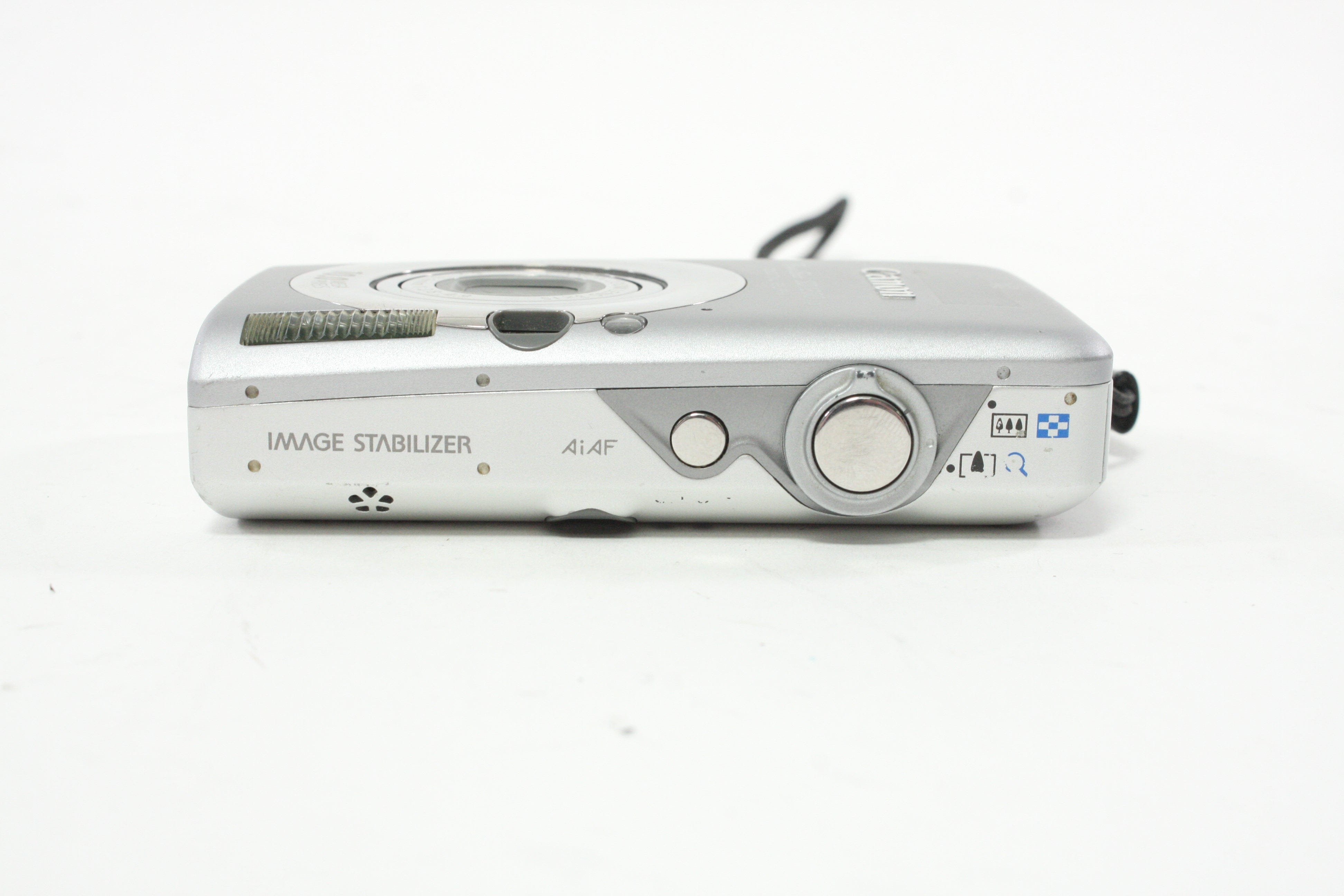 Canon SD 1200 IS Digital Elph Point-and-Shoot Camera 3x Zoom10.0mp