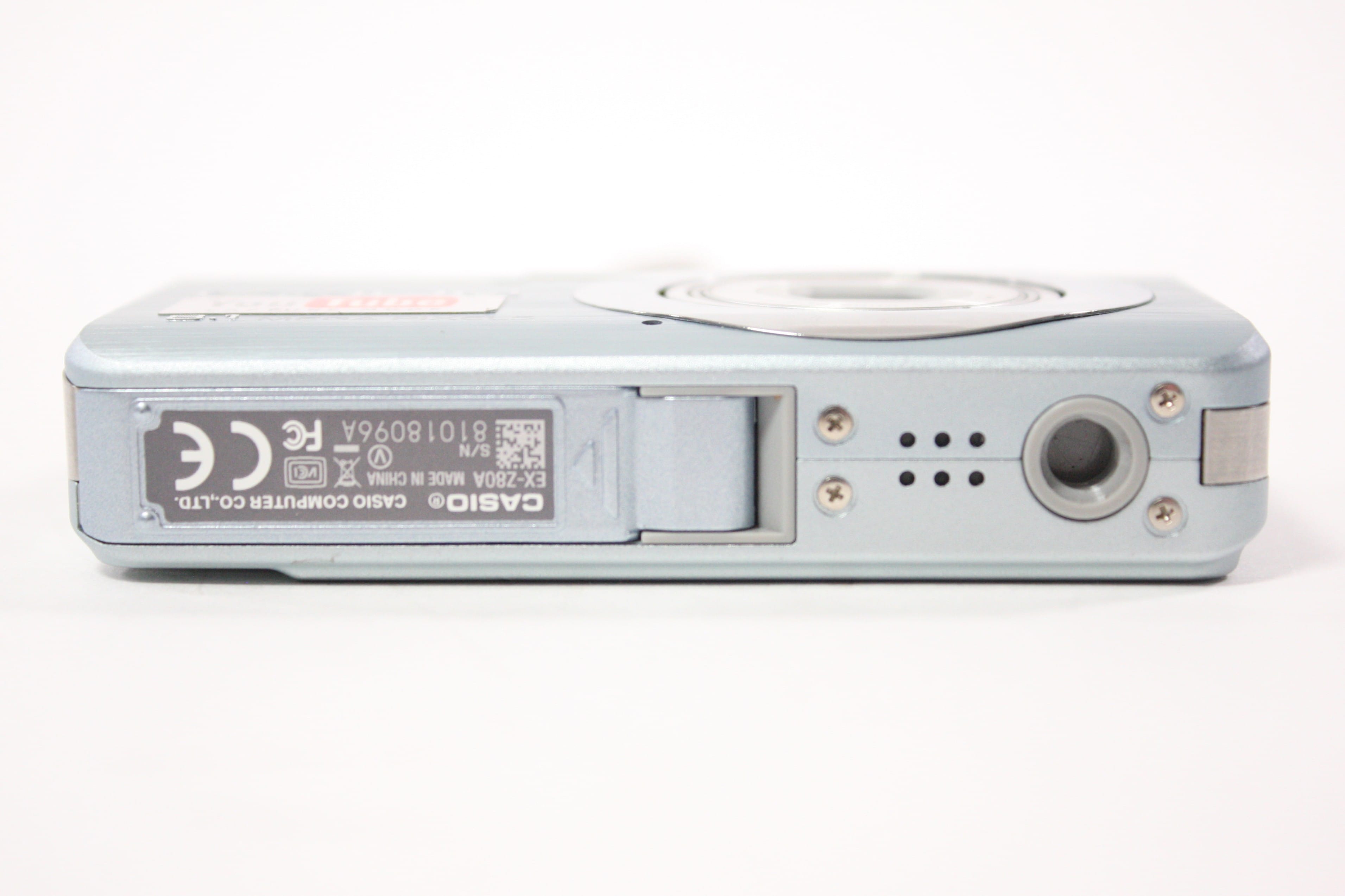 Casio EX-Z80A Digital Point and Shoot Camera 3x Zoom 8.1mp (Light Blue)