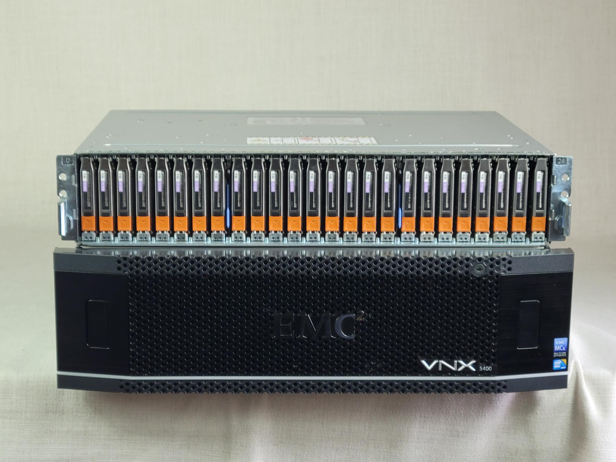 EMC VNX5400 with 2TB Flash & 140 x 300GB 15K w/ remote install