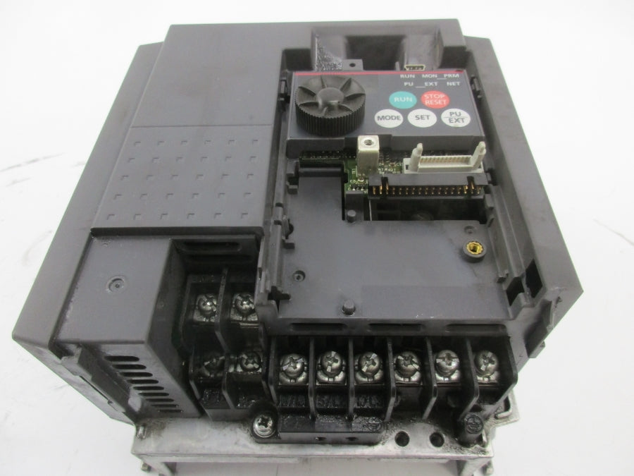 MITSUBISHI FR-E740-026SC-NA 380-480V 3.7A (AS PICTURED) UNMP