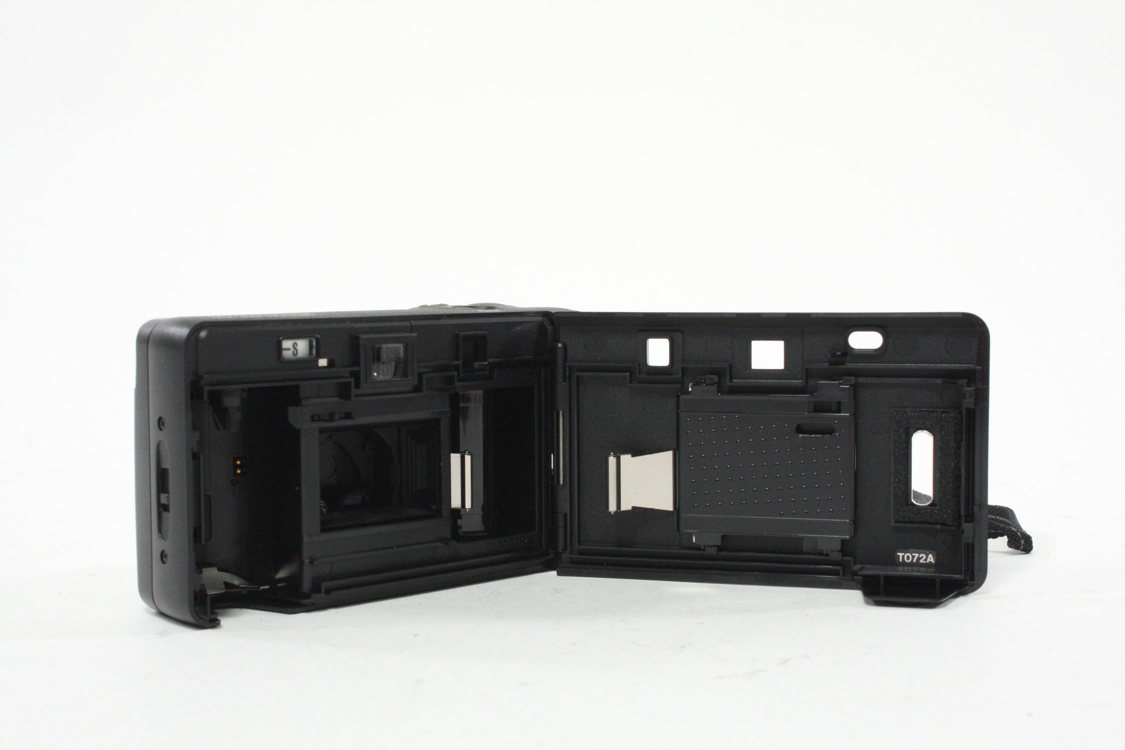 Chinon Pocket Dual-P 35mm Camera