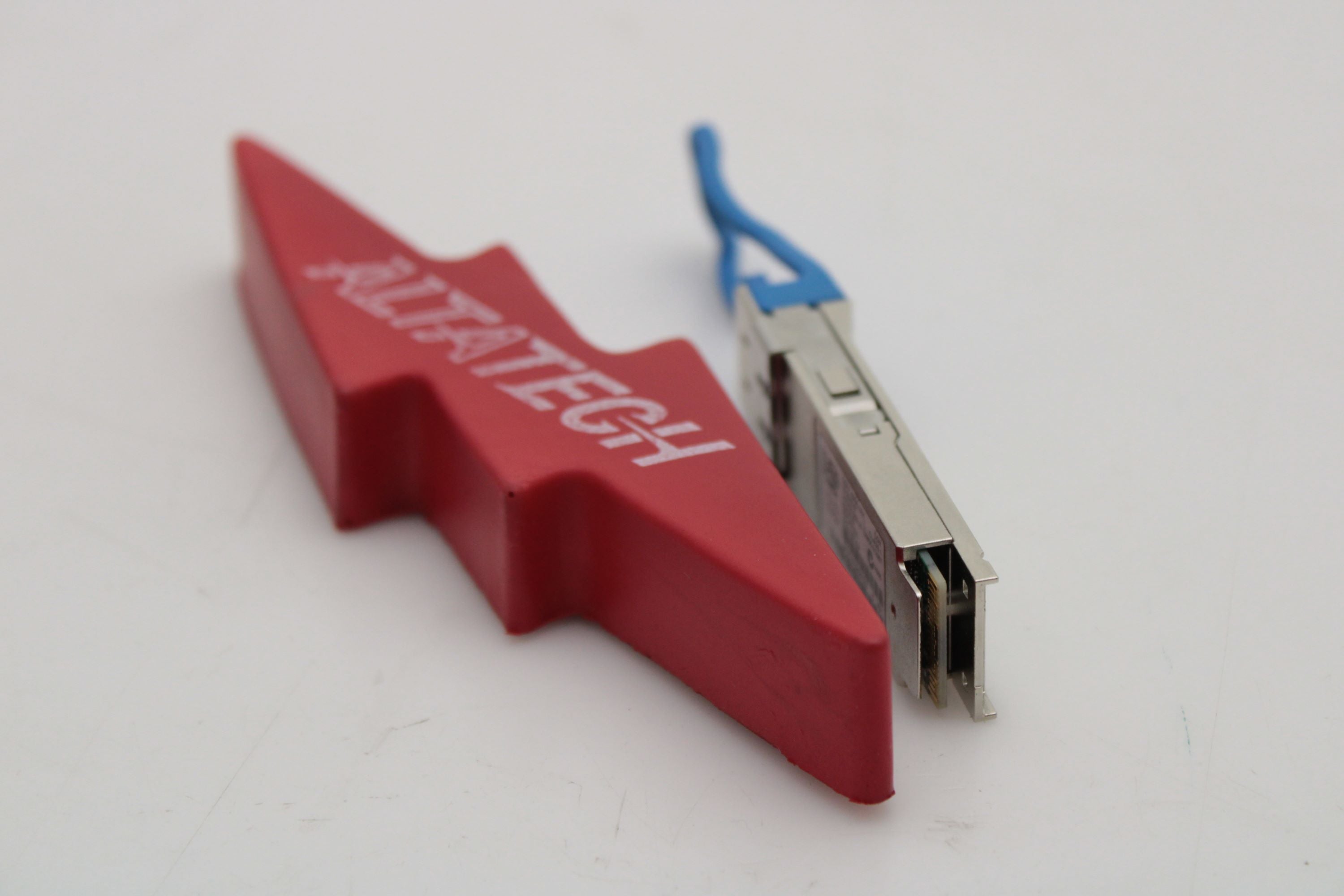 Cisco QSFP-40GE-LR4 QSFP 40GBASE-LR4 TRANSCEIVER MODULE
