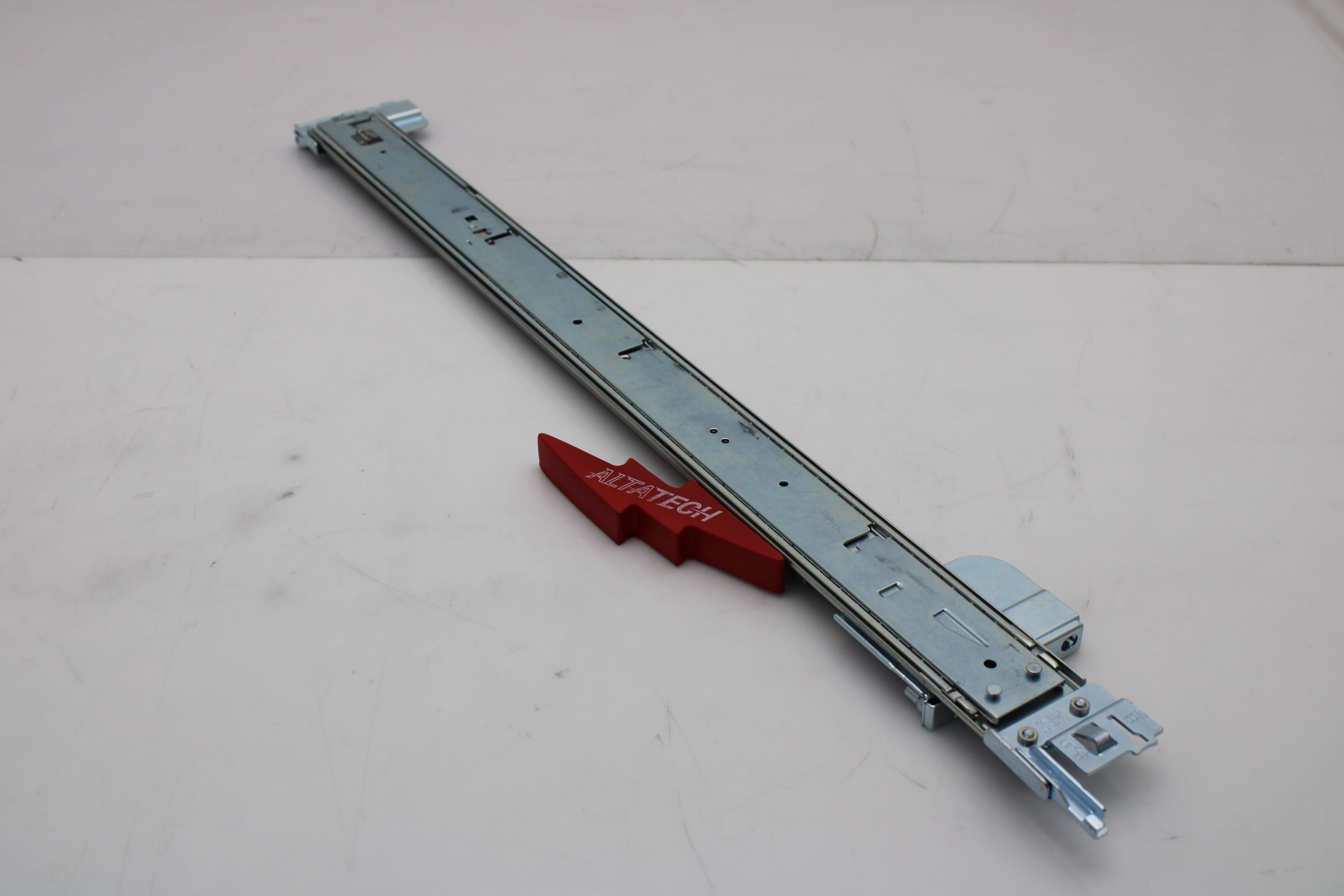 Dell 61KCY_NEW RAIL KIT SLIDING READY LEFT XV104