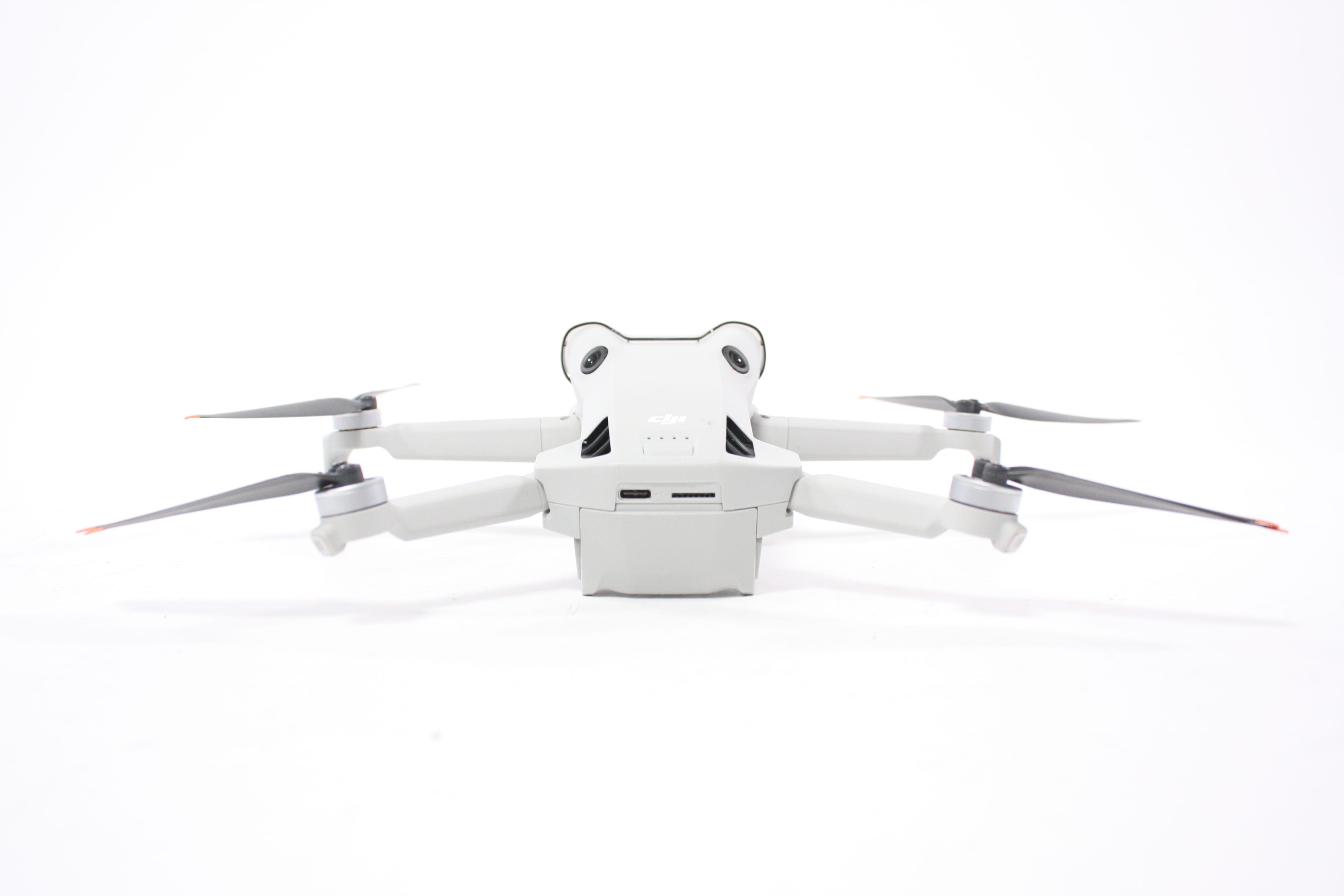 DJI Mini 4 Pro Drone with RC RC331 Remote