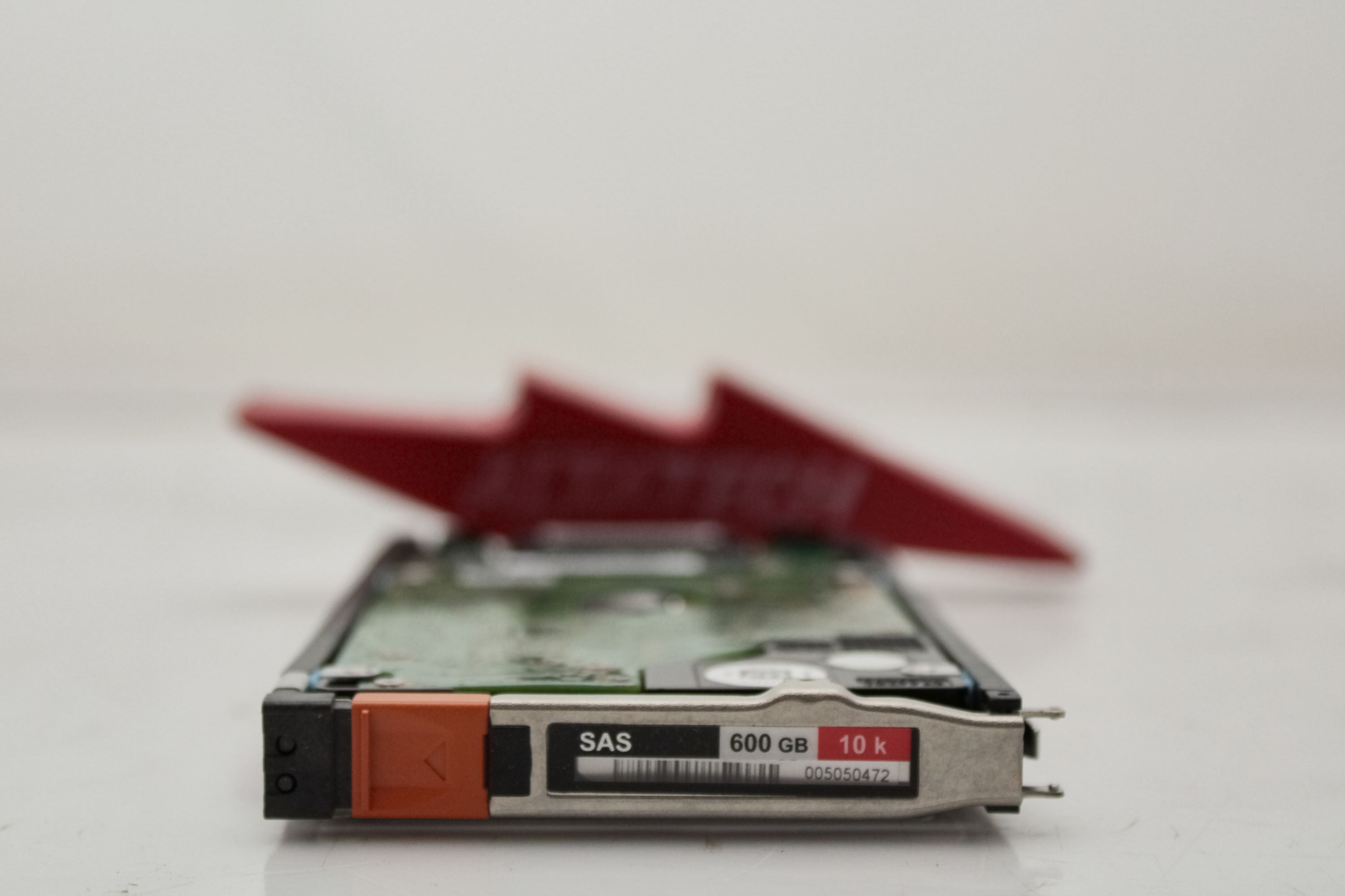 EMC 005050472 600GB 10K SAS 2.5 6G VMAX