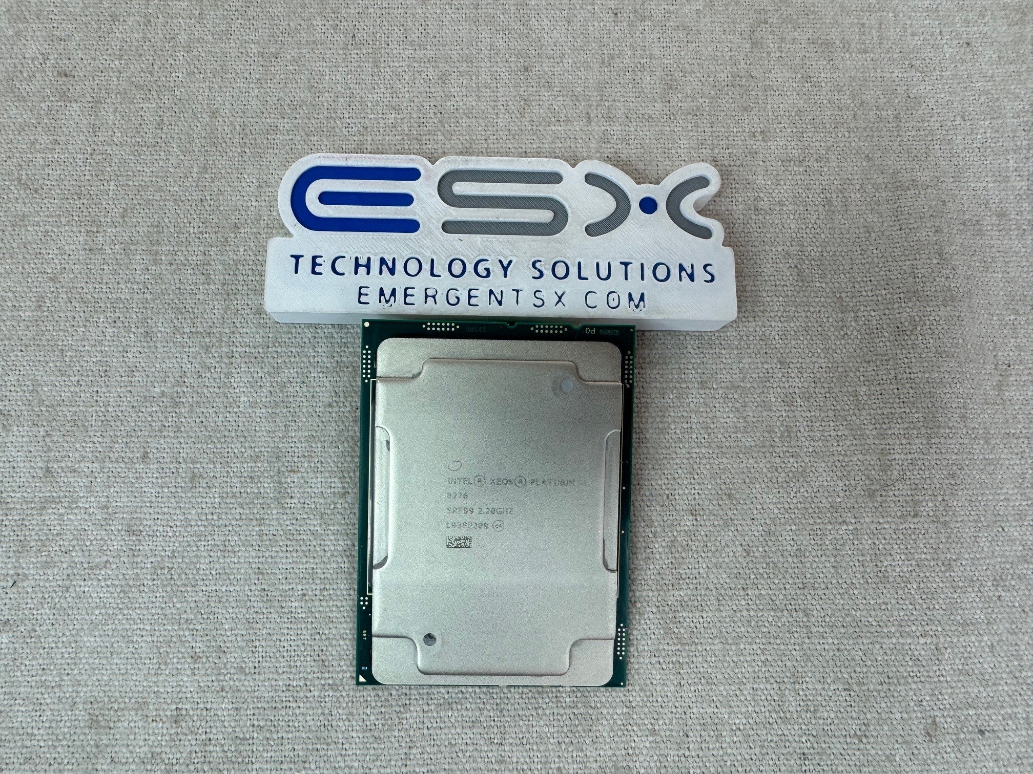 Intel Xeon 28-Core Platinum 8276 @ 2.2GHz, 38.5MB, 165W Processor SRF99 CPU