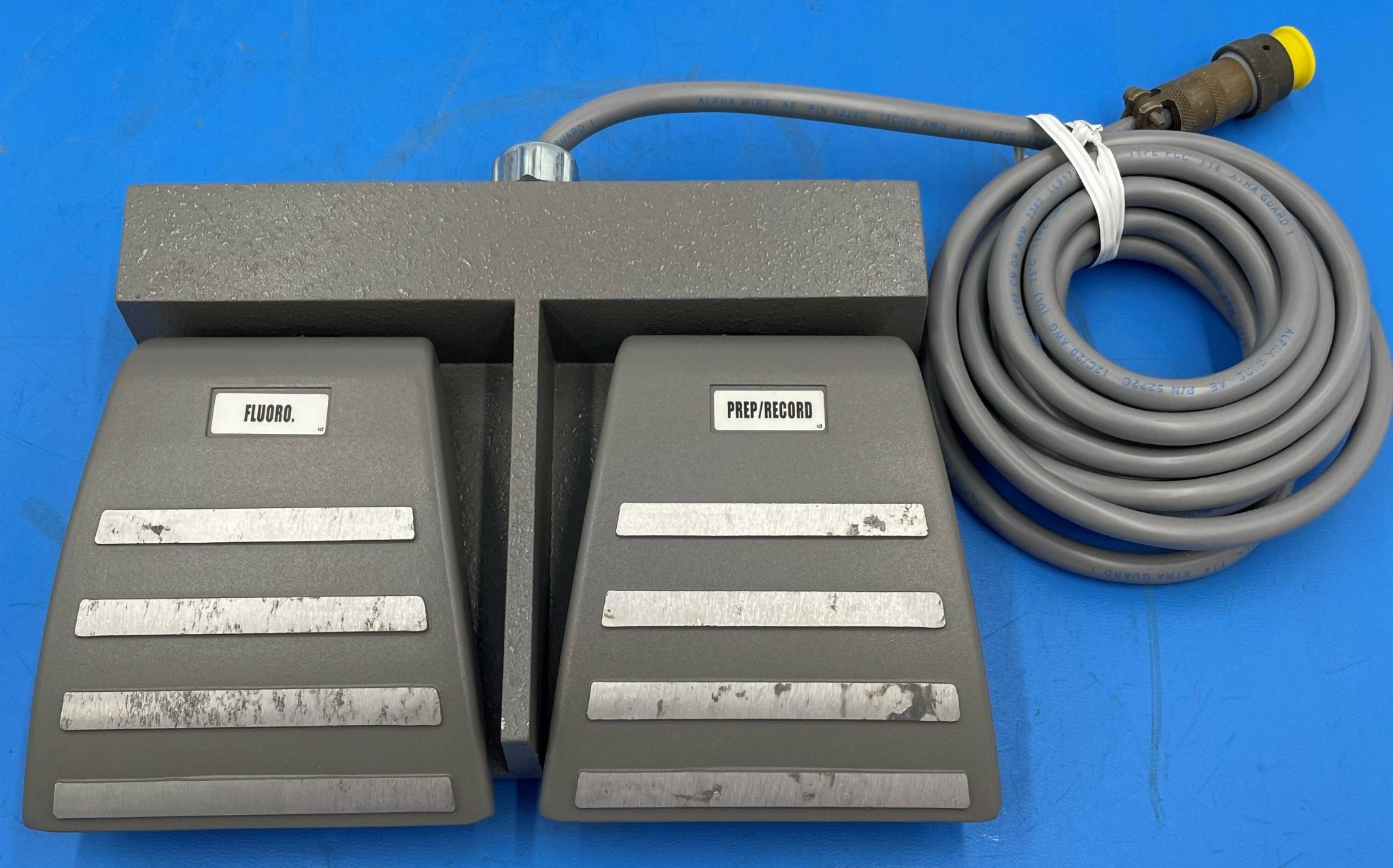 FOOT SWITCH NEW (46-197799 P5 REV. 006 GE