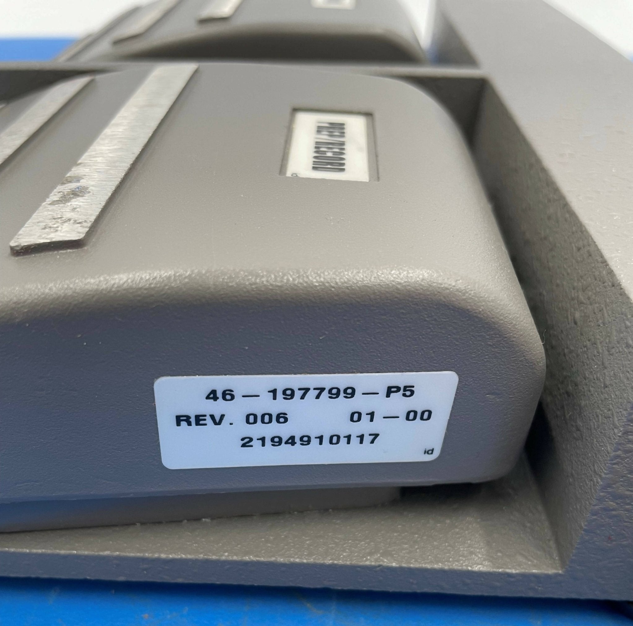 FOOT SWITCH NEW (46-197799 P5 REV. 006 GE