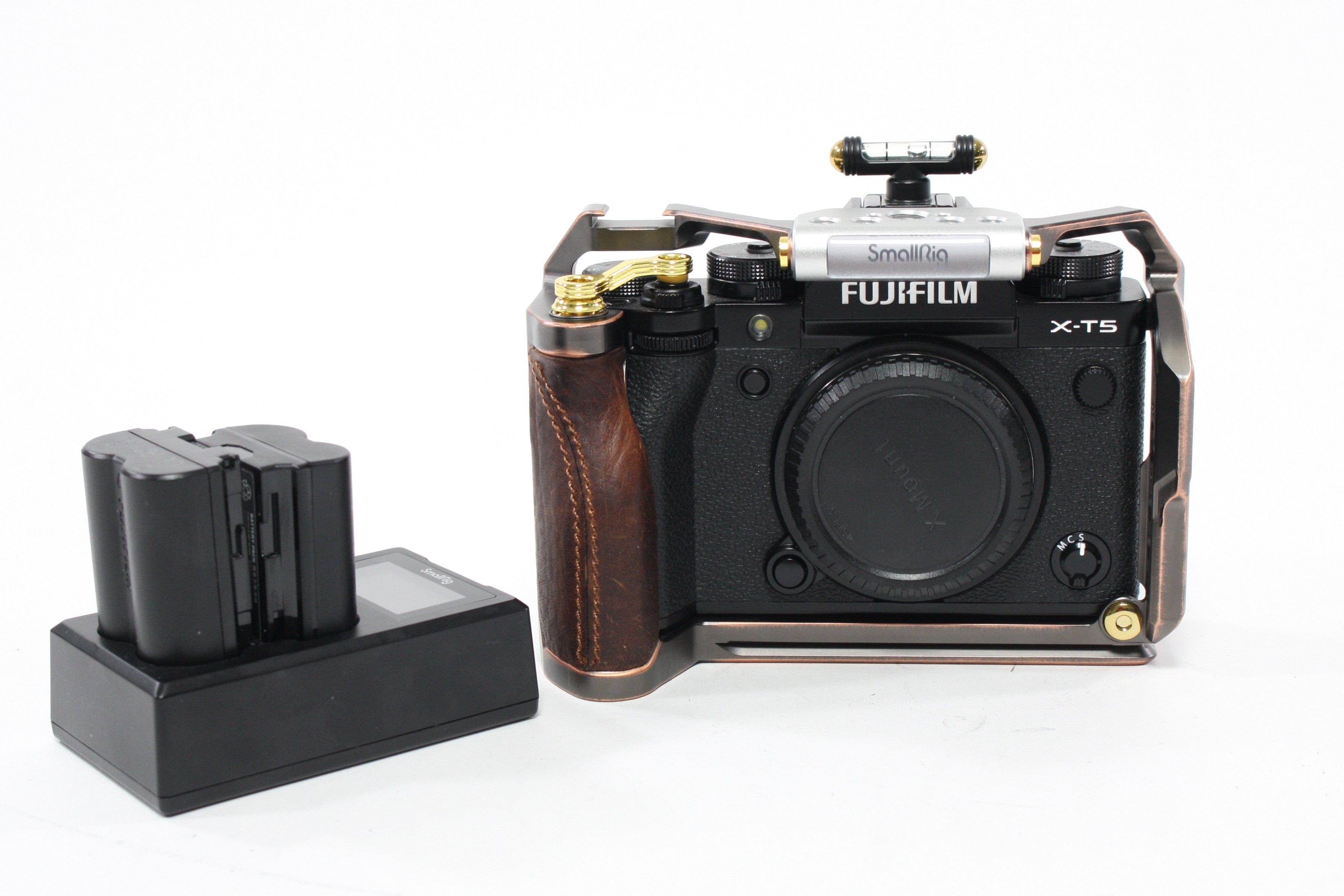 Fuji X-T5 Digital Mirrorless Camera Body with Cage Shutter Count 941