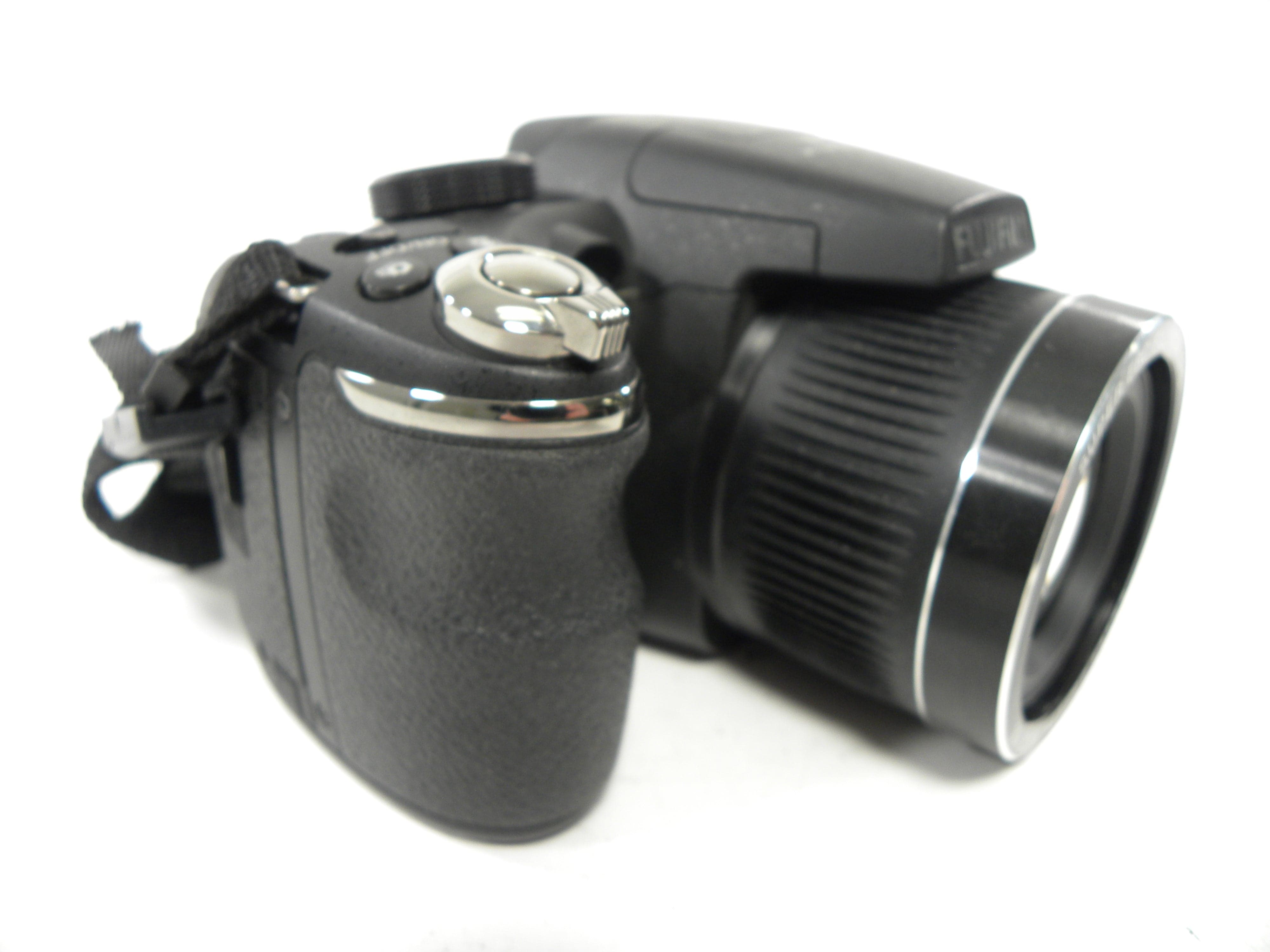 Fujifilm Finepix S4000 14mp Digital Camera