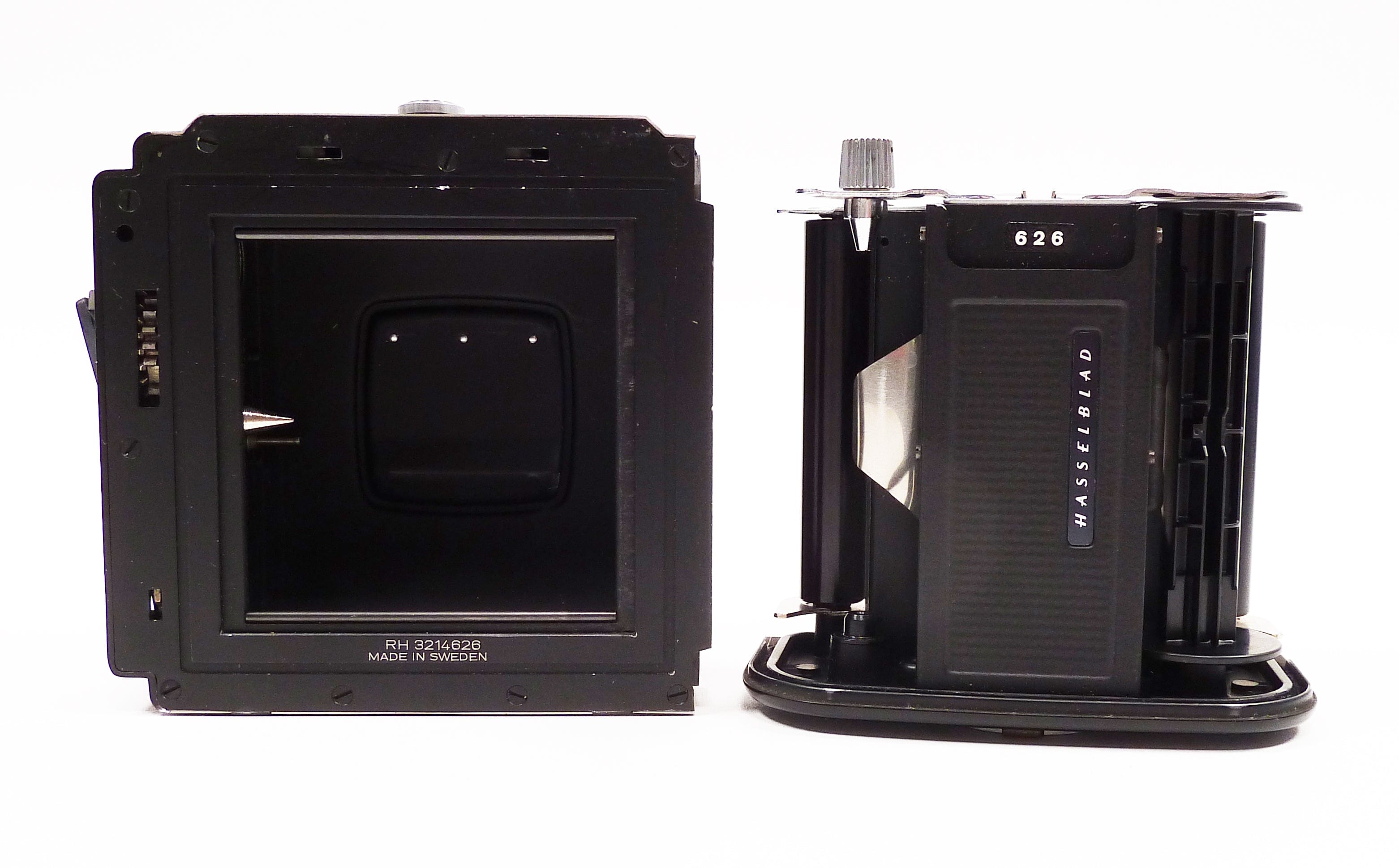 Hasselblad 500C/M Black with Planar 80mm f2.8 CF Lens-A12 Back and Chimney Finder