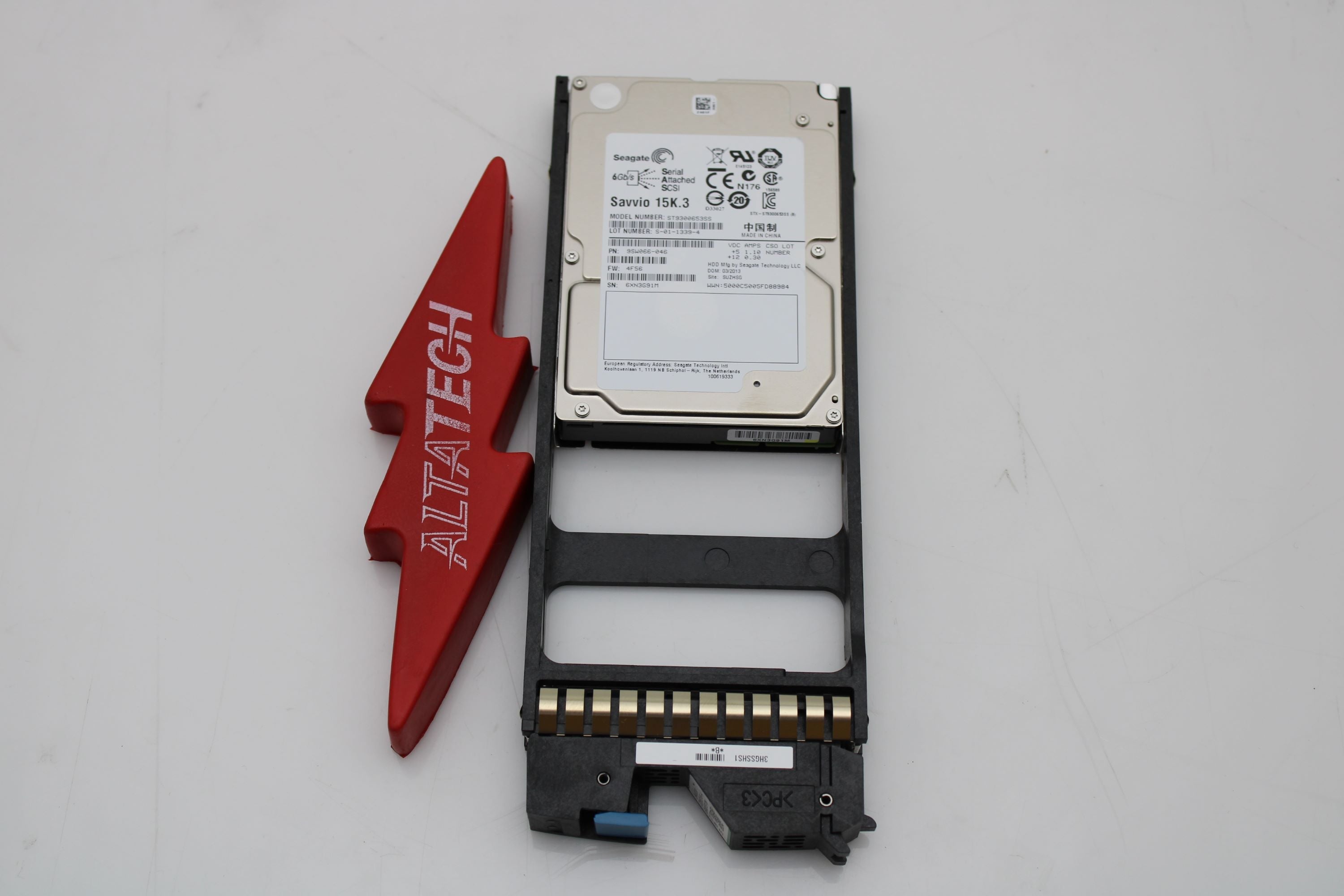Hitachi 3285276-A 300GB 15K SAS 2.5 6G