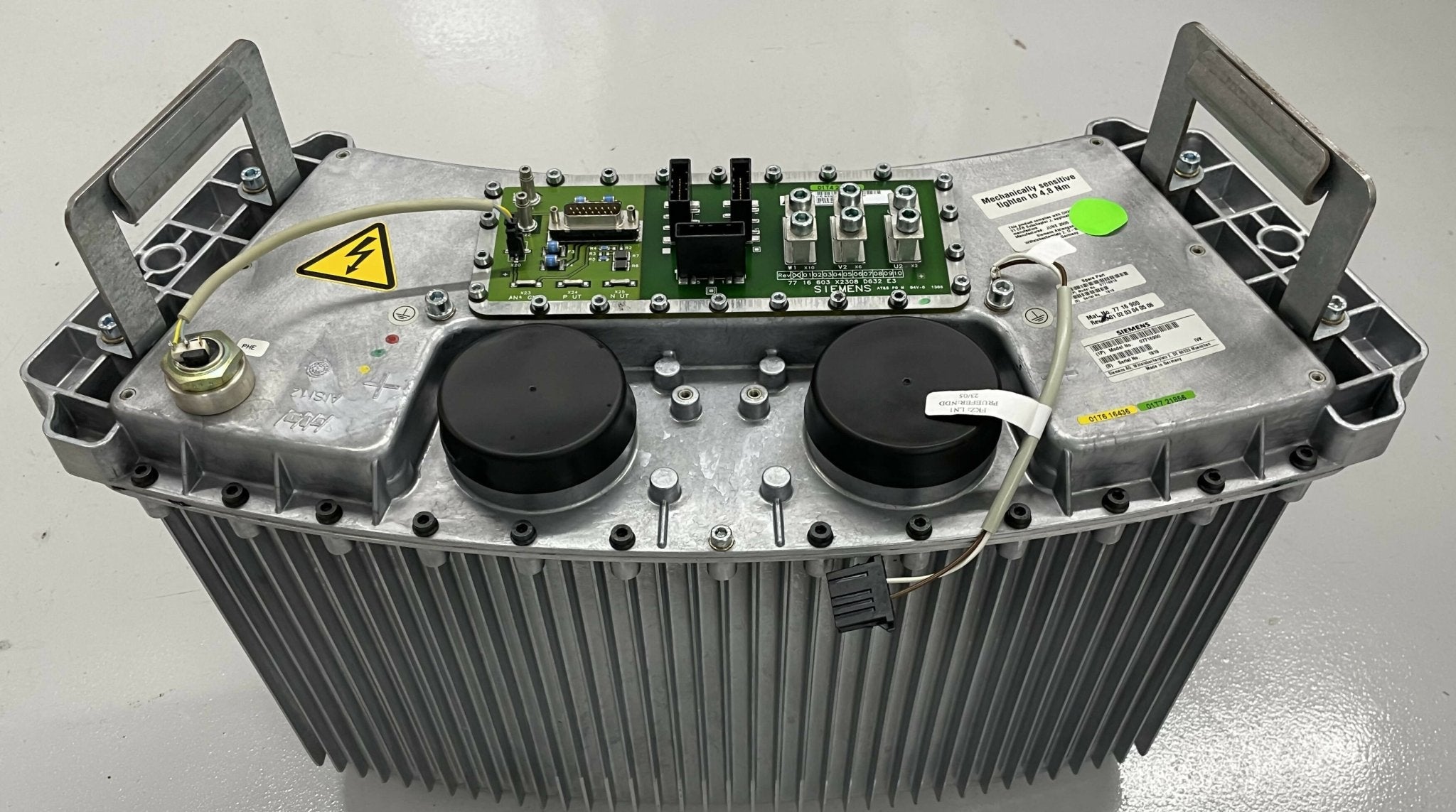 Siemens 7716900 - High Voltage HV Tank X-Ray Component Top View | Alo Tech Solutions