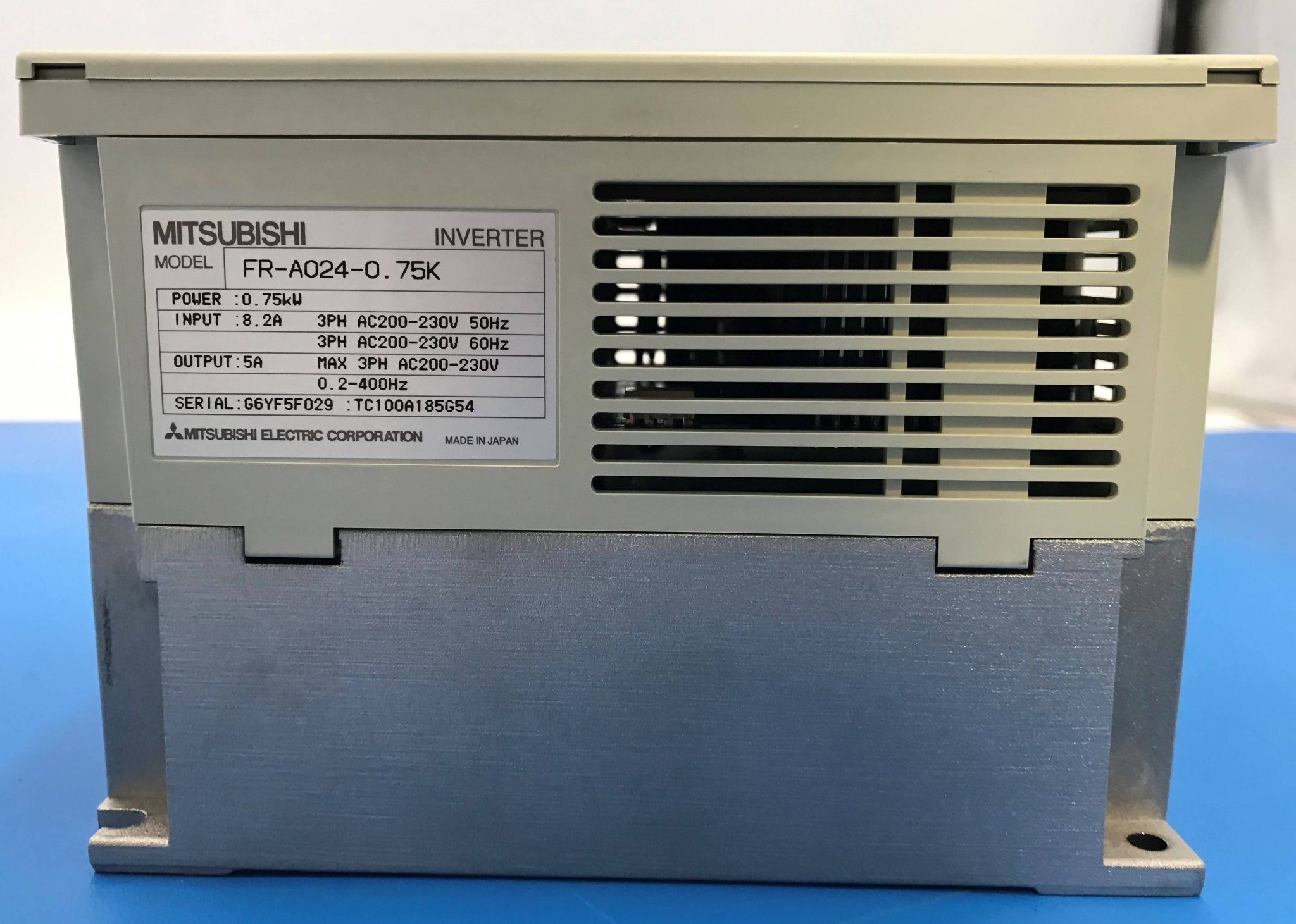 Inverter (FR-A024-0.75K Mitsubishi