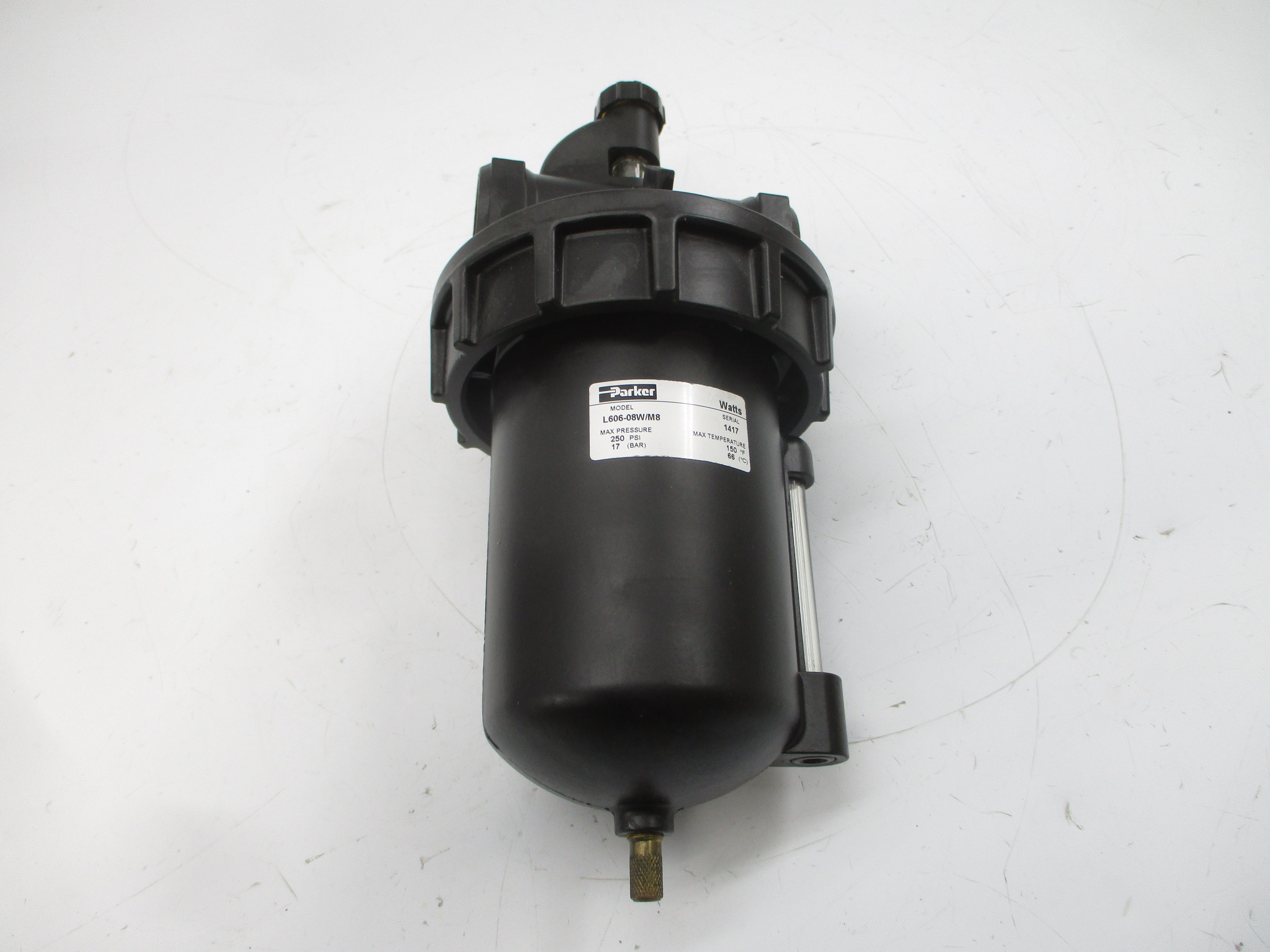 PARKER L606-08W/M8 250PSI NSNP