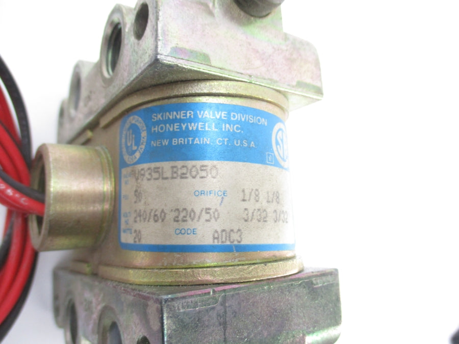 SKINNER VALVE V935LB2050 220/240V 1/8" NSNP