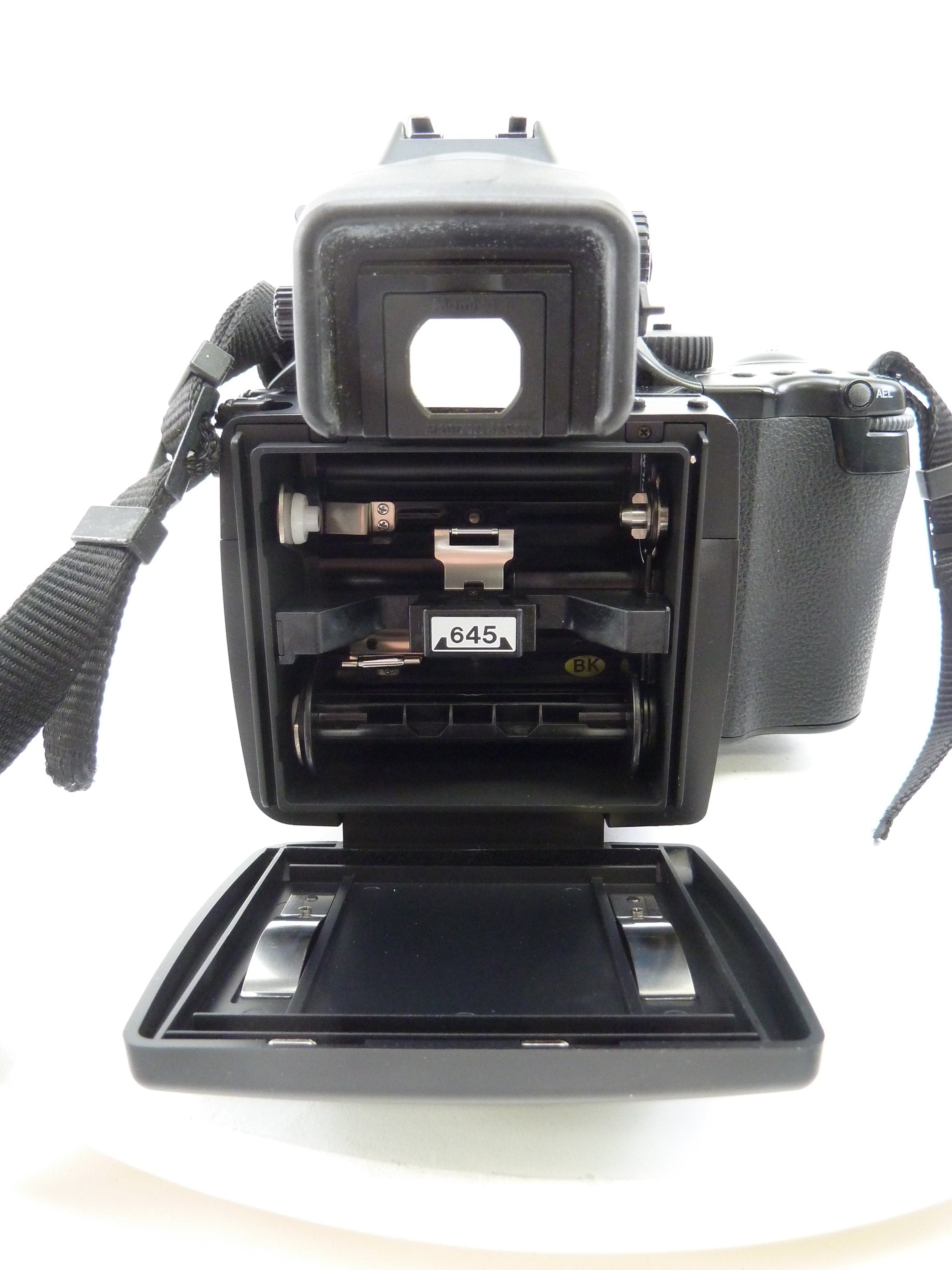 Mamiya 645 AFD II Complete Kit with 80MM f2.8 and 120/220 Film Back