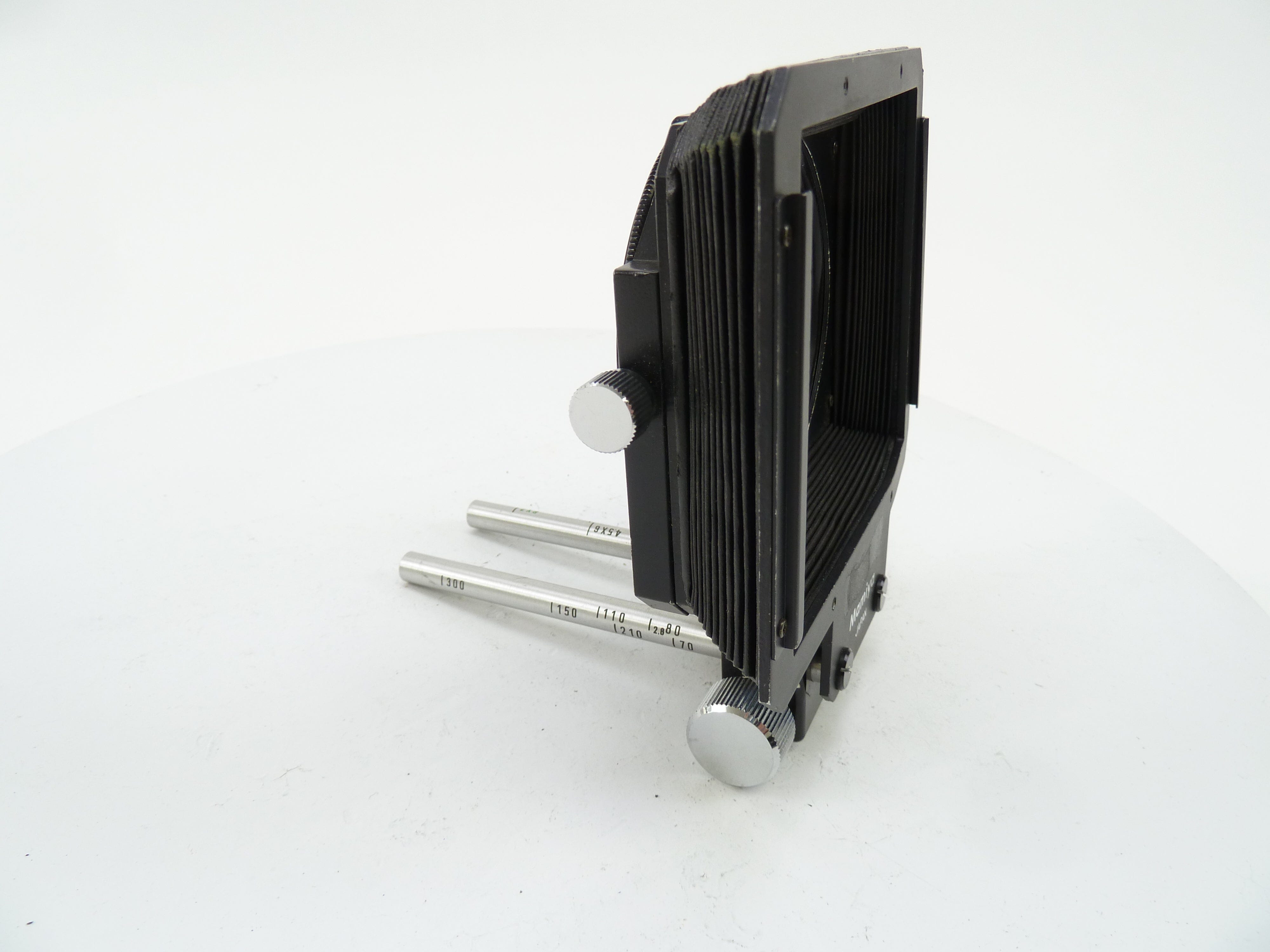 Mamiya Bellows Focusing Hood with 77MM Adapter for RB or RZ Lenses