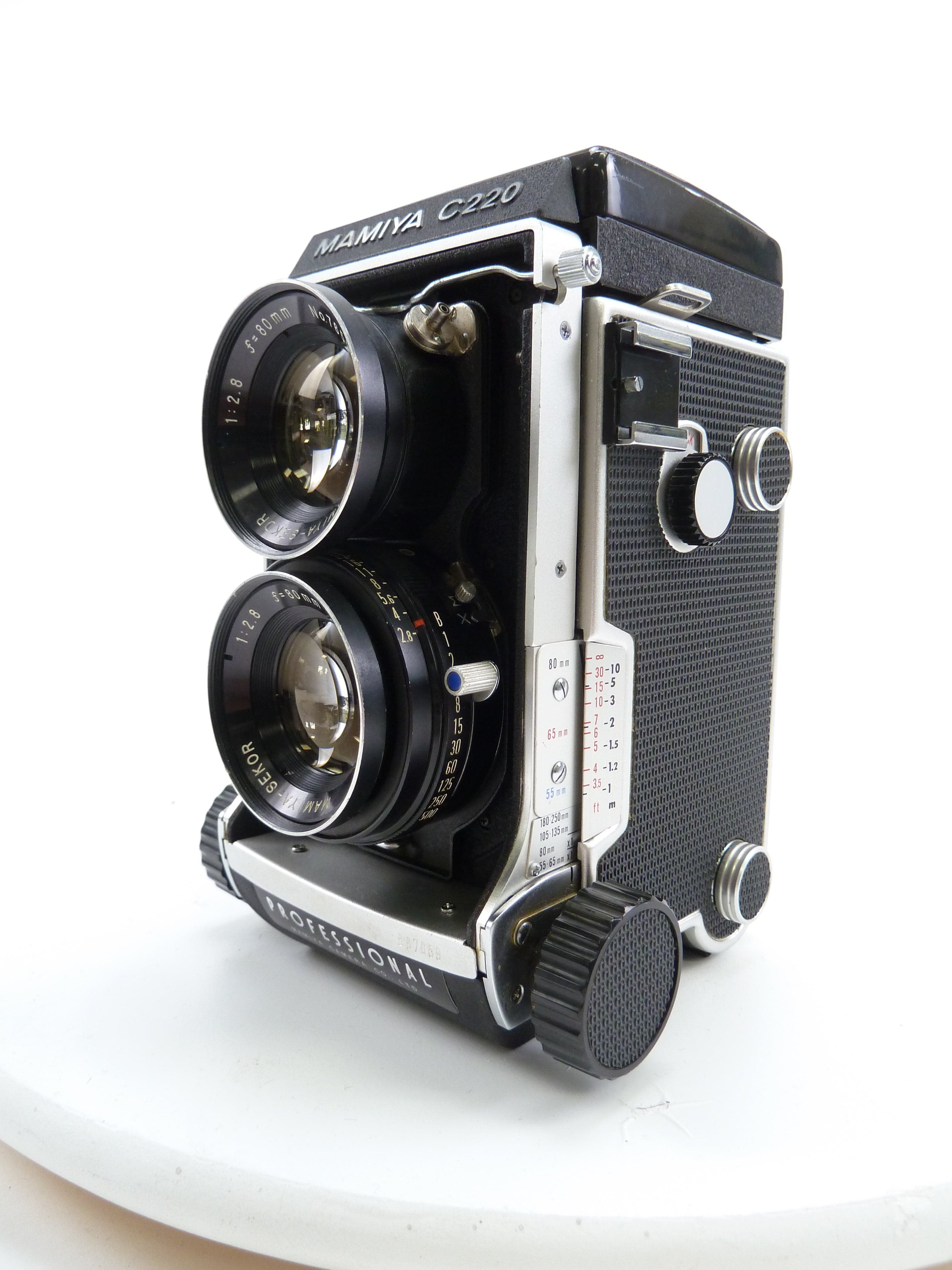 Mamiya C220 Camera Outfit with 80MM F2.8 Blue Dot Lens