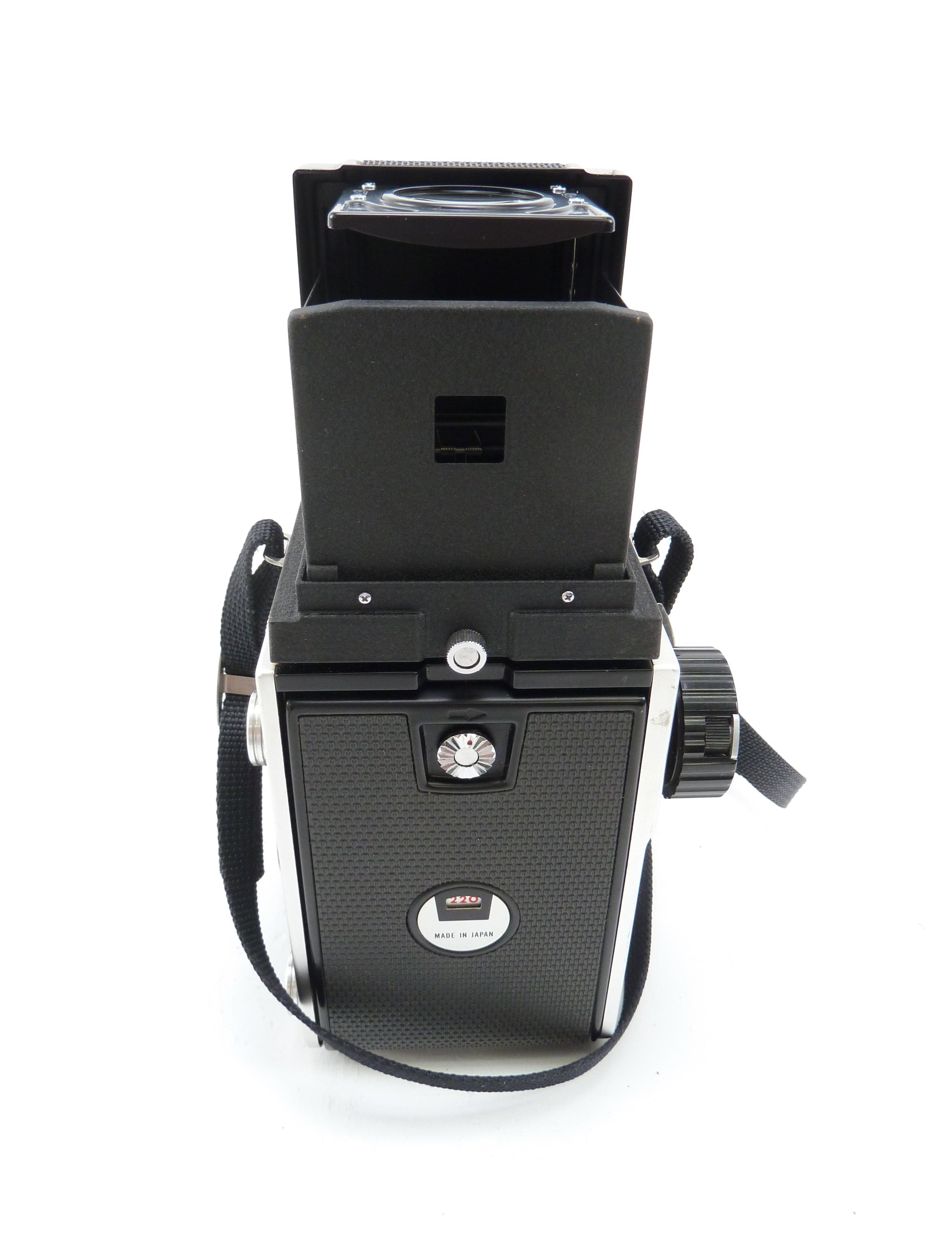 Mamiya C220 with 80MM f2.8 Blue Dot Lens