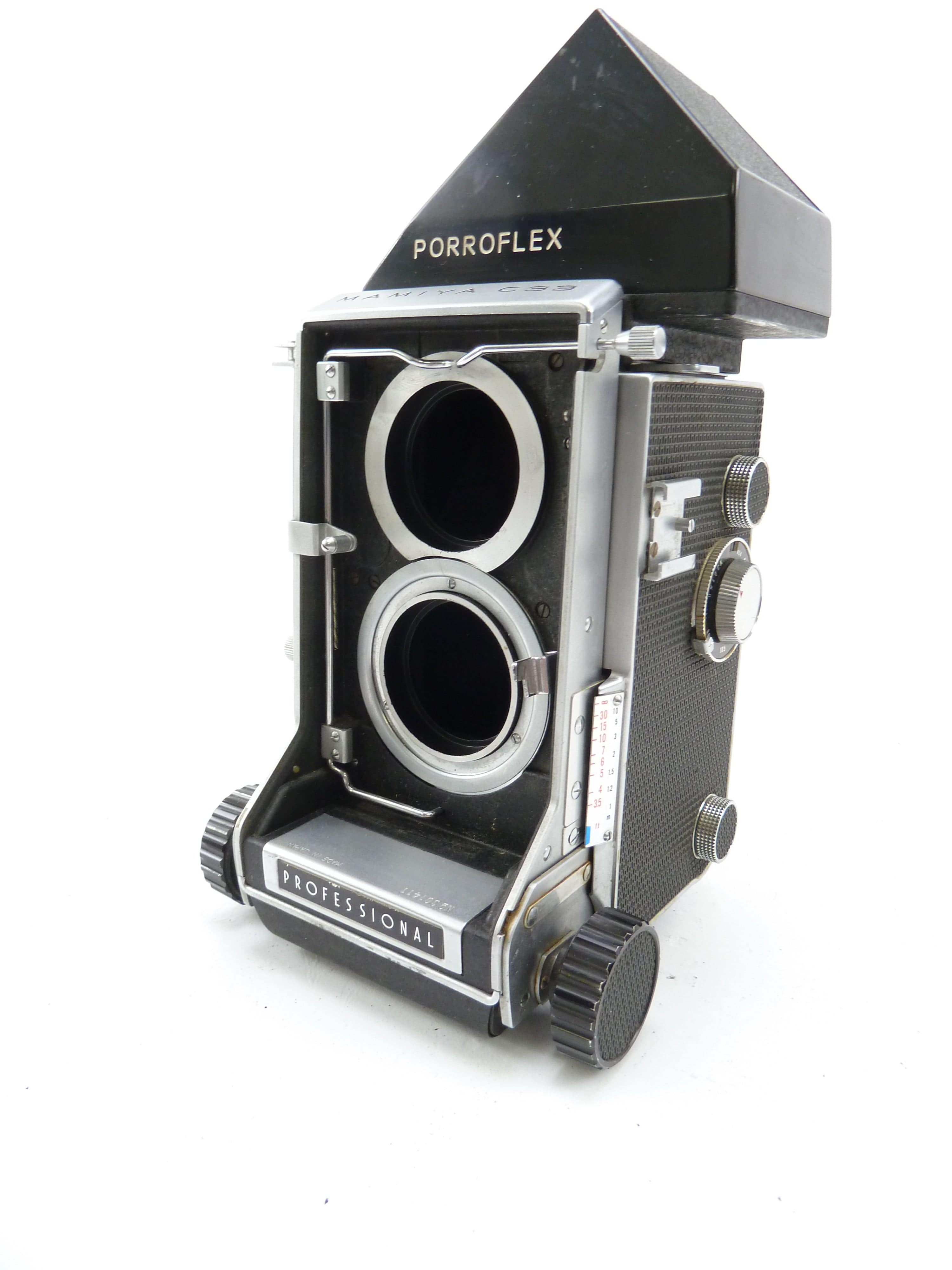 Mamiya C33 Body with Poroflex Finder