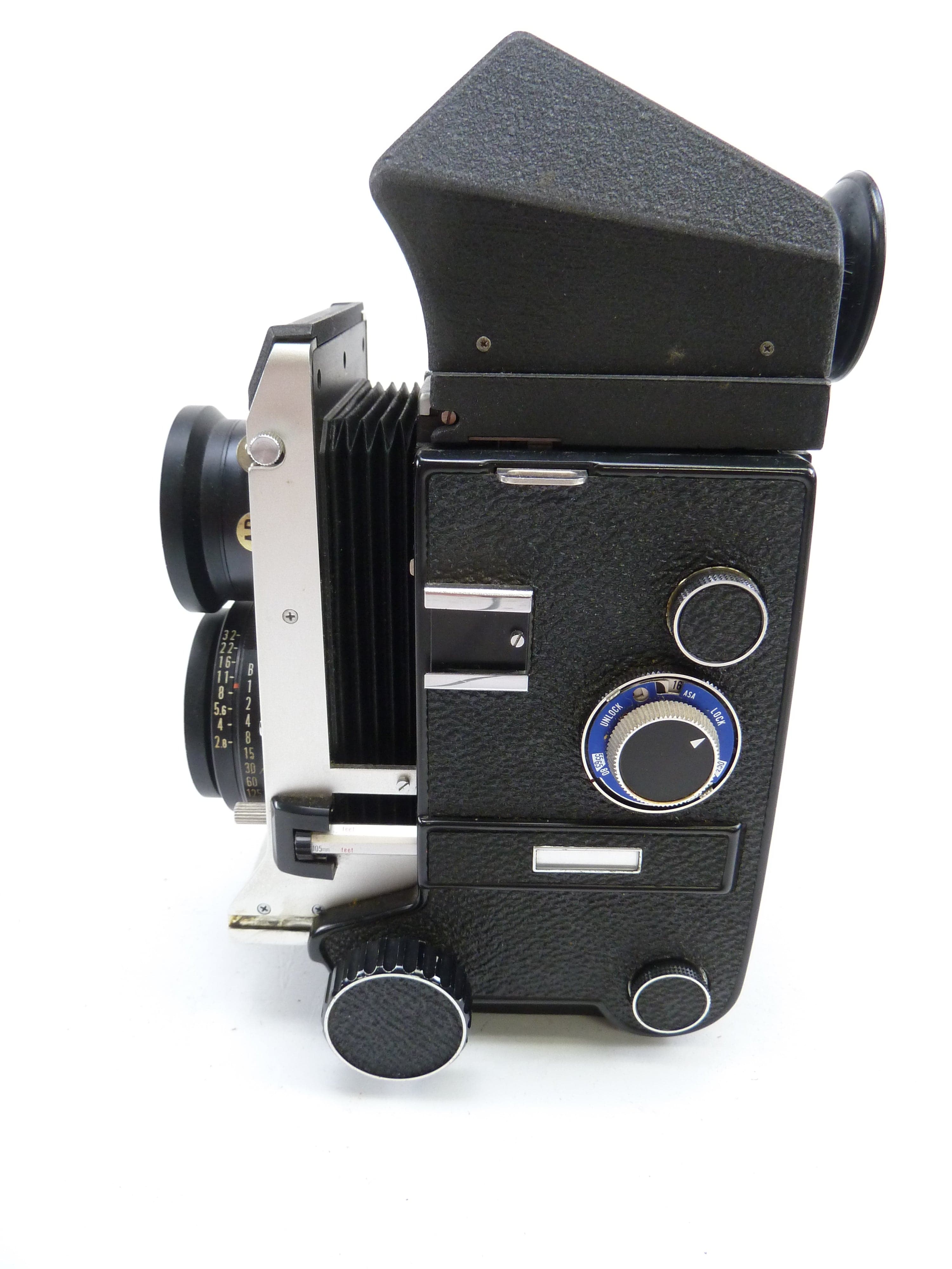 Mamiya C330 Camera Outfit with 80MM f2.8 Blue Dot Lens and Prism Finder
