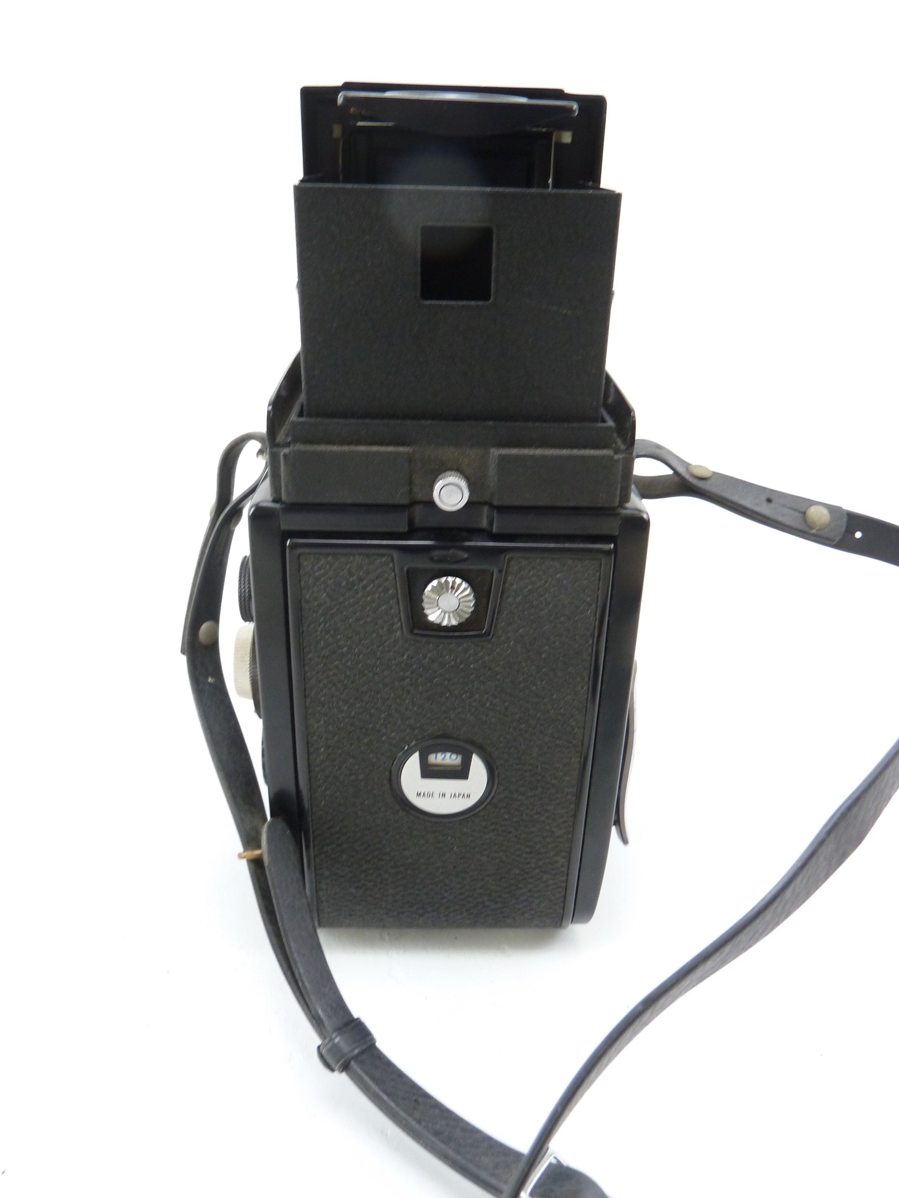 Mamiya C330 Kit with 80MM F2.8 Lens and Waist Level Finder