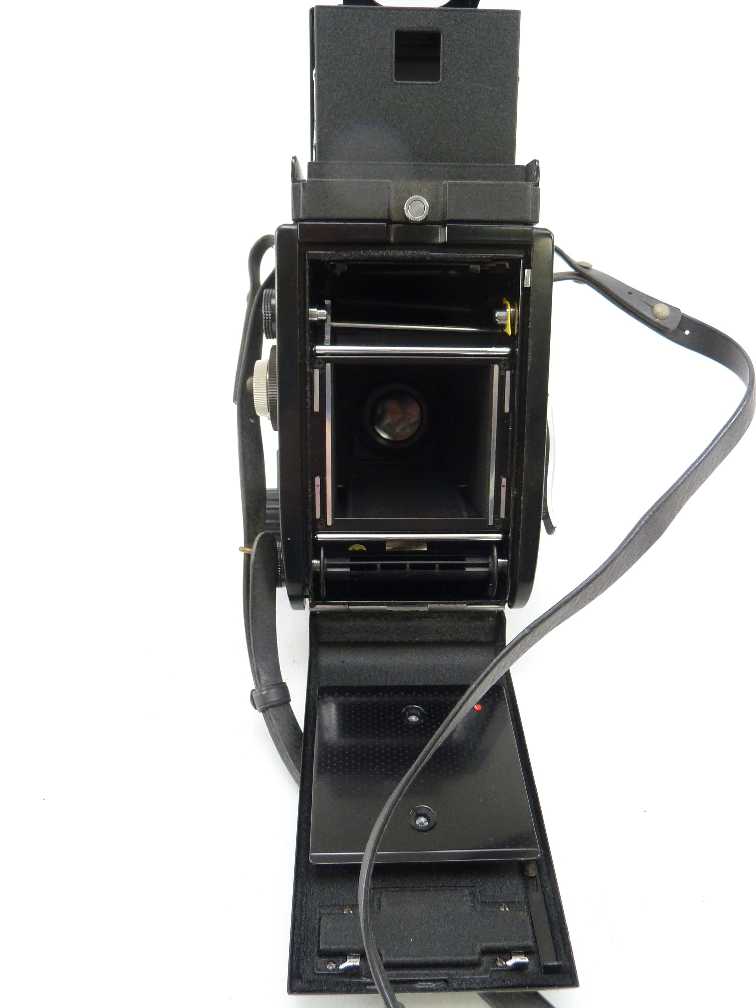 Mamiya C330 Kit with 80MM F2.8 Lens and Waist Level Finder